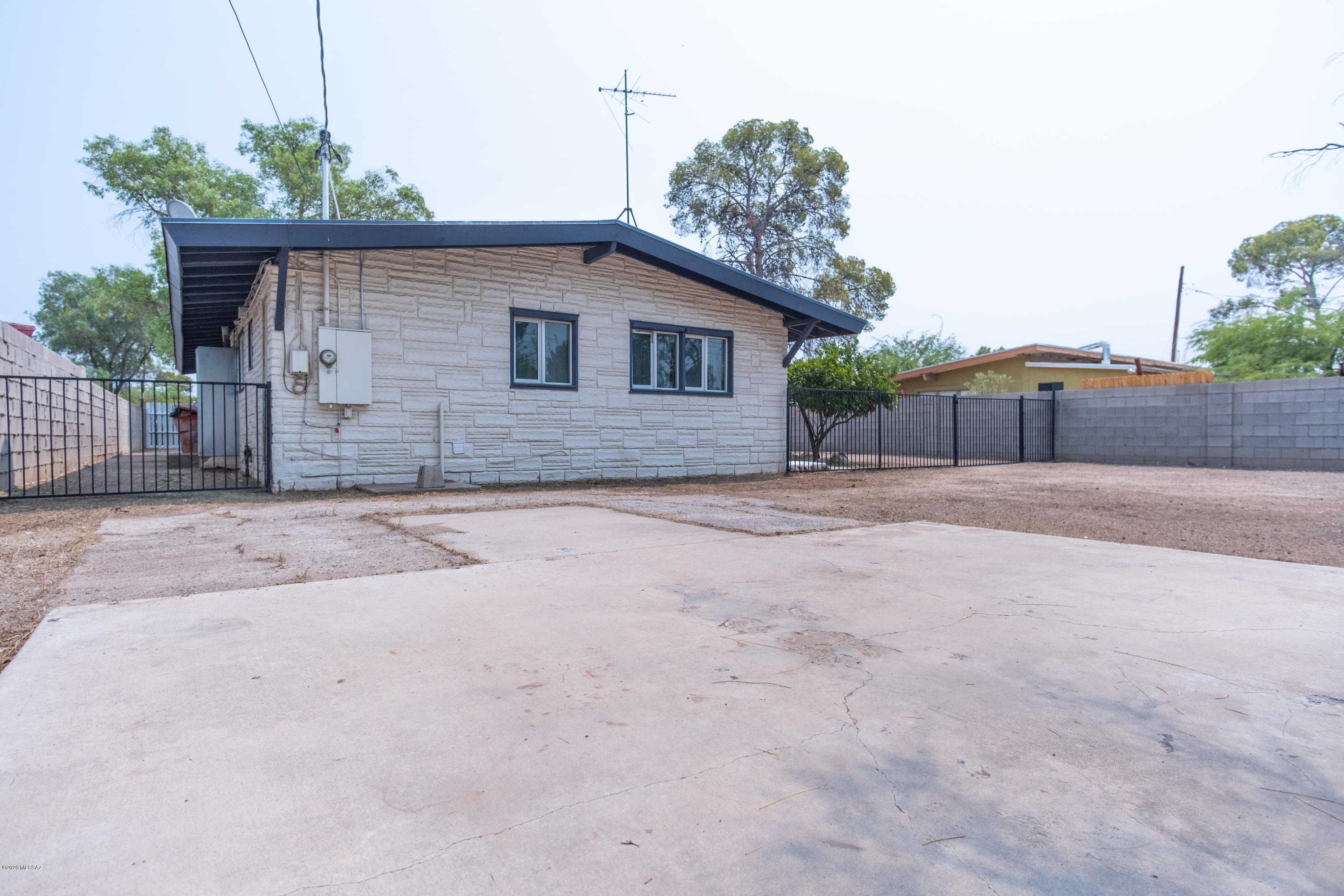 Pueblo Gardens - Residential