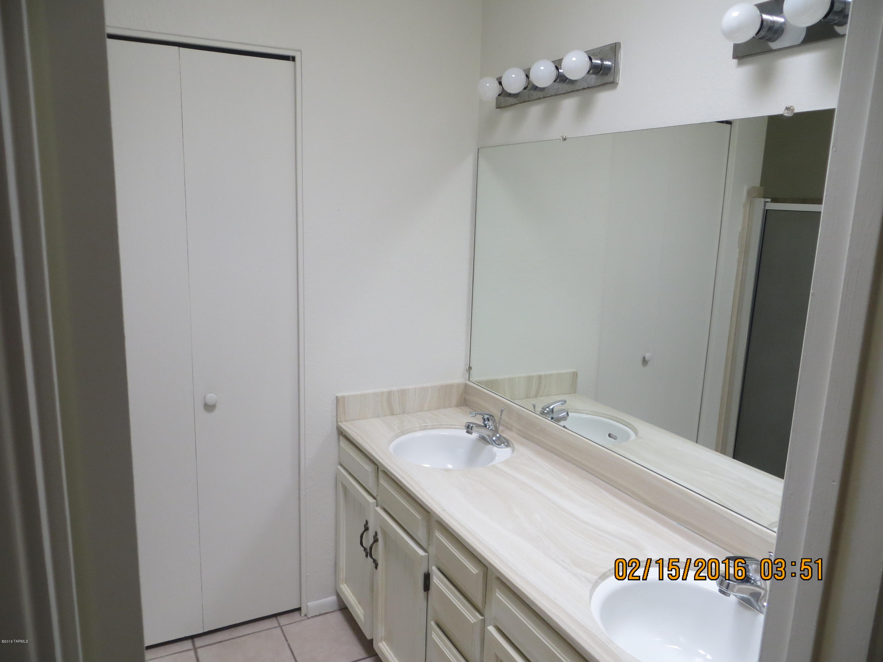 Pantano Townhomes (1-118) - Residential Lease