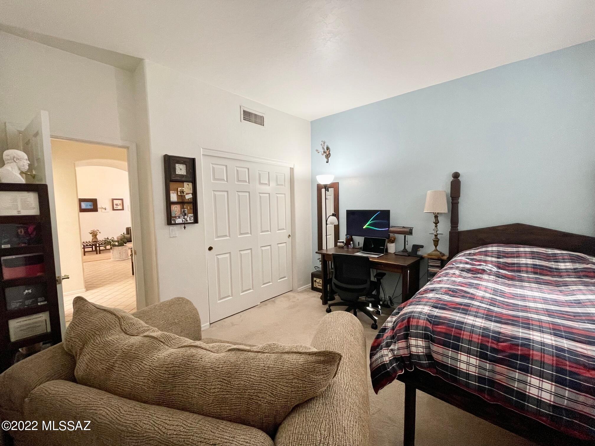 Sunrise Presidio East (1-87) - Residential Lease