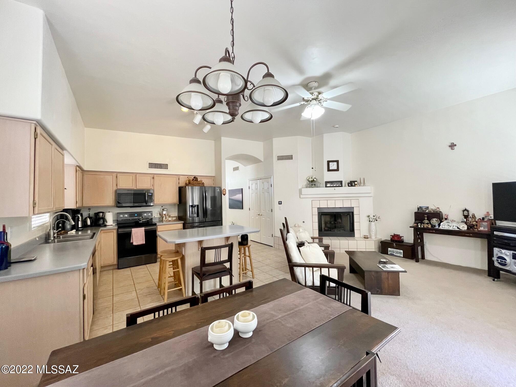 Sunrise Presidio East (1-87) - Residential Lease