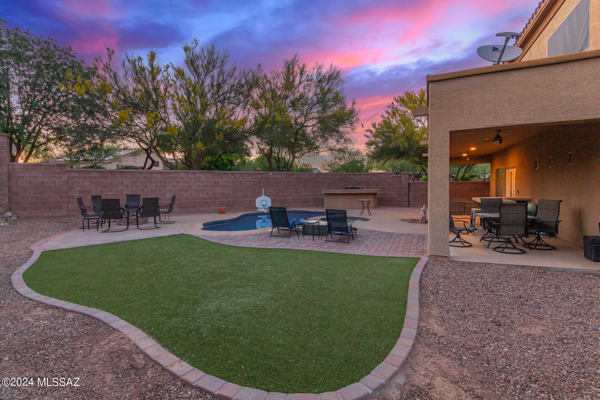 Encanto Del Lago (1-82) - Residential