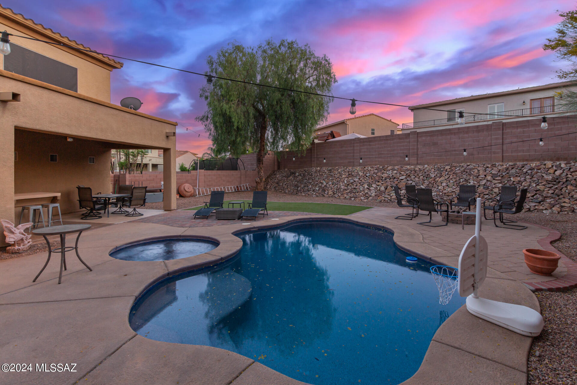 Encanto Del Lago (1-82) - Residential
