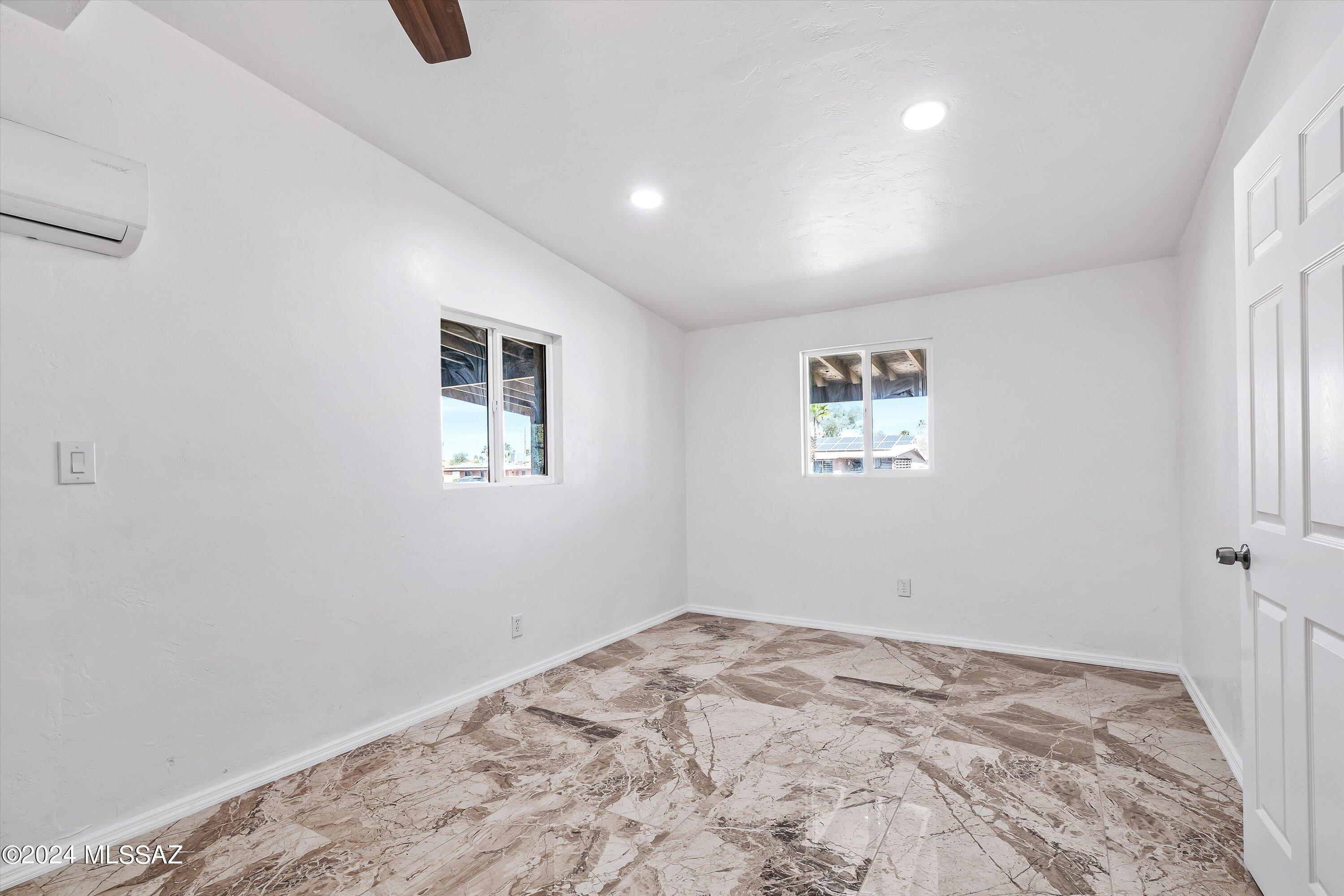 Wilshire Park - Residential
