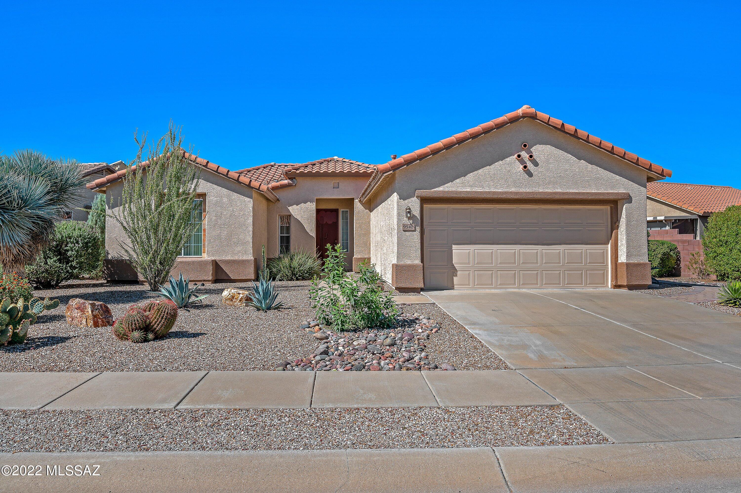 Welcome home to this well-kept home in Sunflower! The large backyard with mature landscaping offers ample privacy. Kitchen offers newer granite countertops, stainless steel appliances and plenty of storage space. Rare find in Sunflower with 3 bedrooms. Located within a short walk to the community center. Owned Solar!