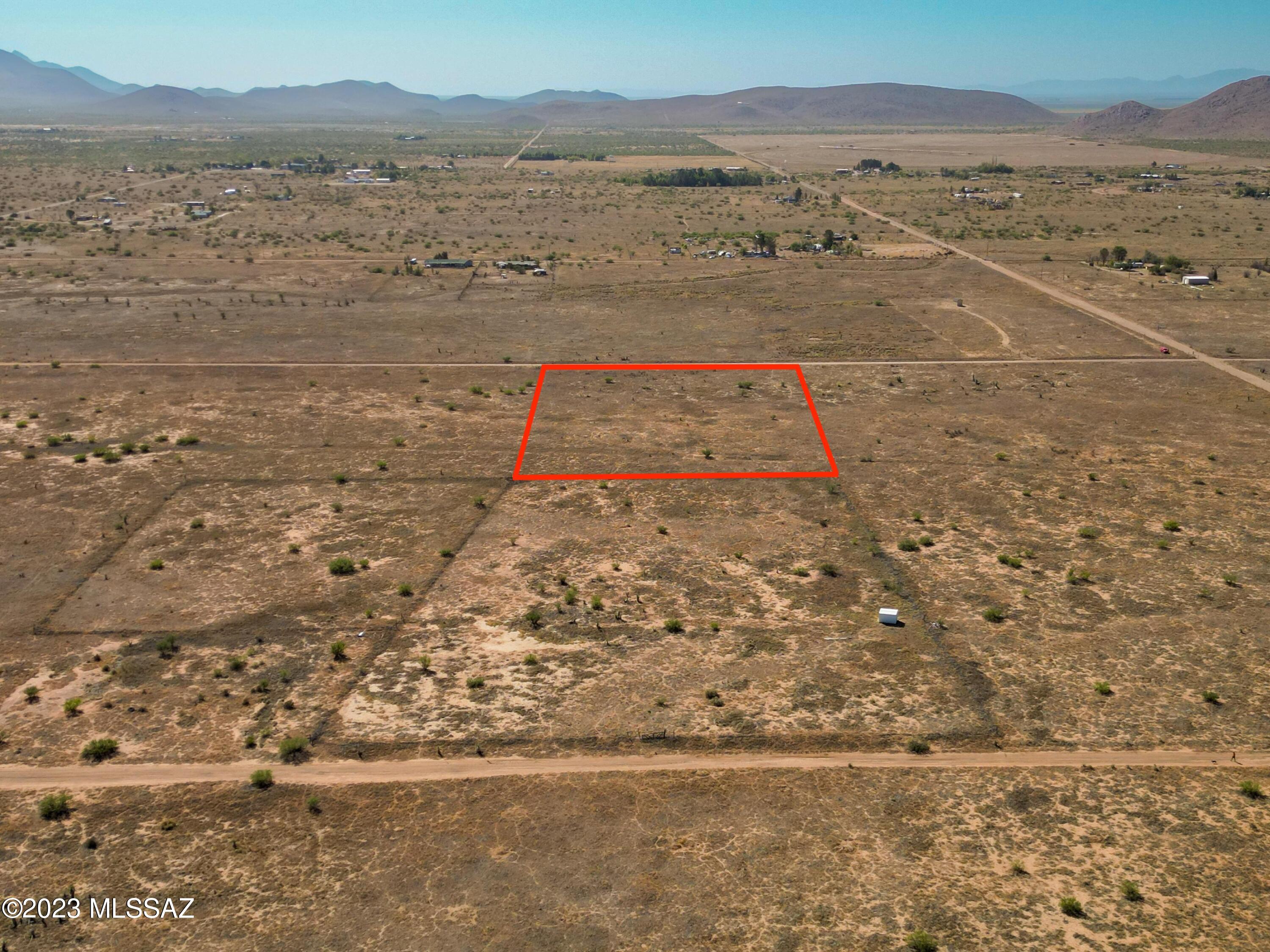 Beautiful 4.7-acre flat buildable lot with incredible views of the Chiricahua Mountains, and the Dragoon Mountains. On a well-maintained dirt road. Come start your Arizona dream. Seller will carry with $2900 down for 3 years at 9.9 Percent. this won't last. Don't miss out.