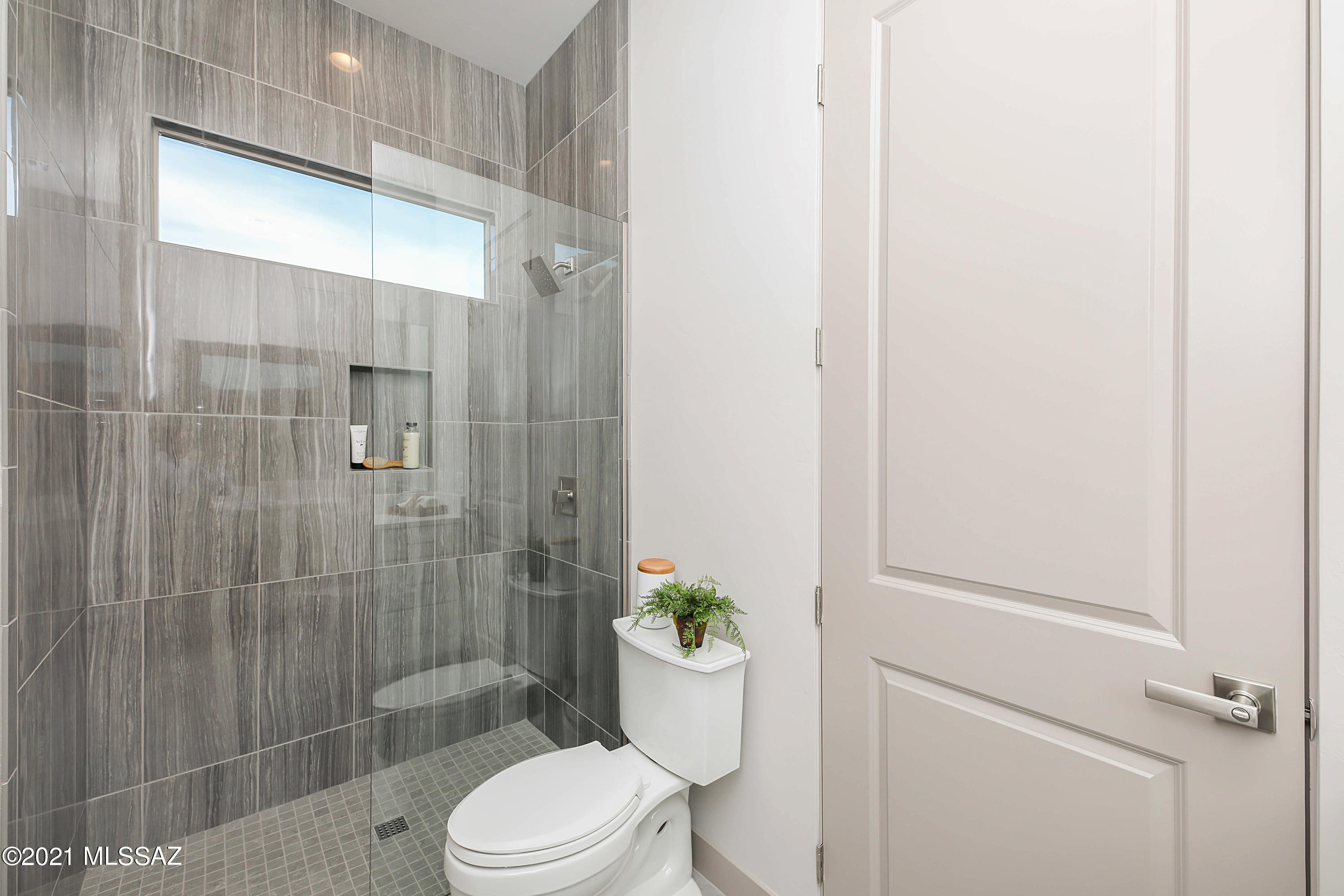 The Enclave At Stone Canyon V - Residential