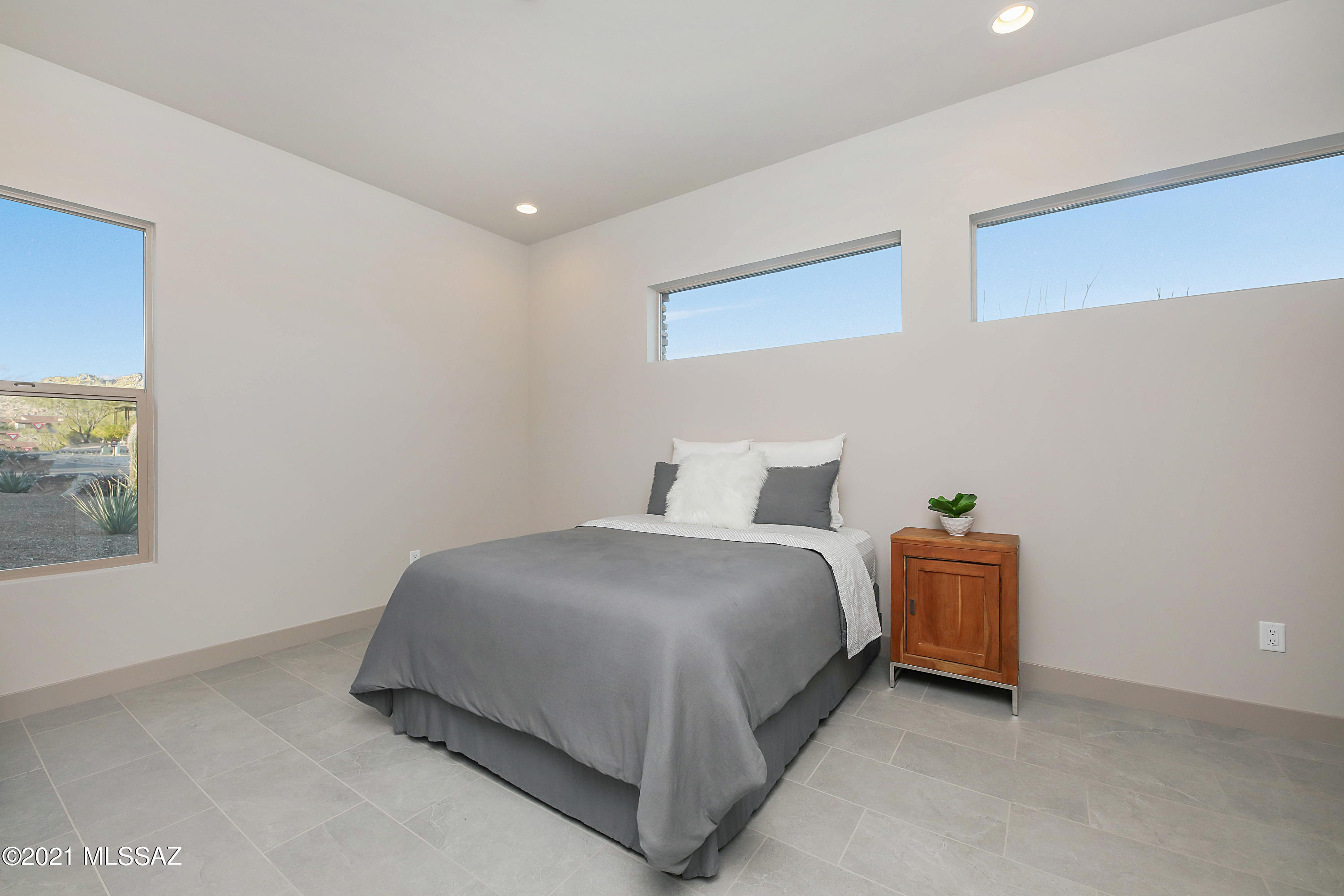 The Enclave At Stone Canyon V - Residential