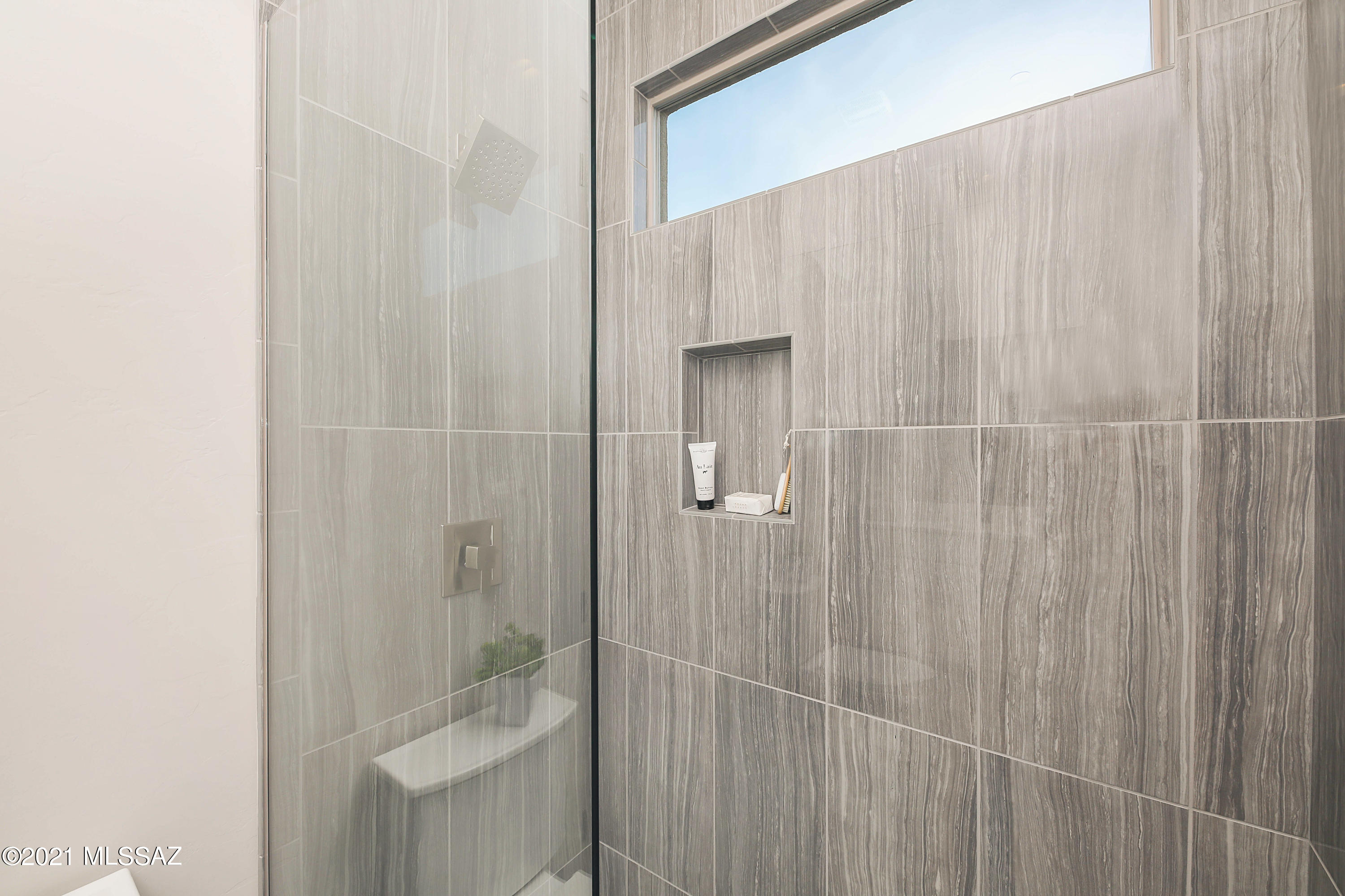 The Enclave At Stone Canyon V - Residential
