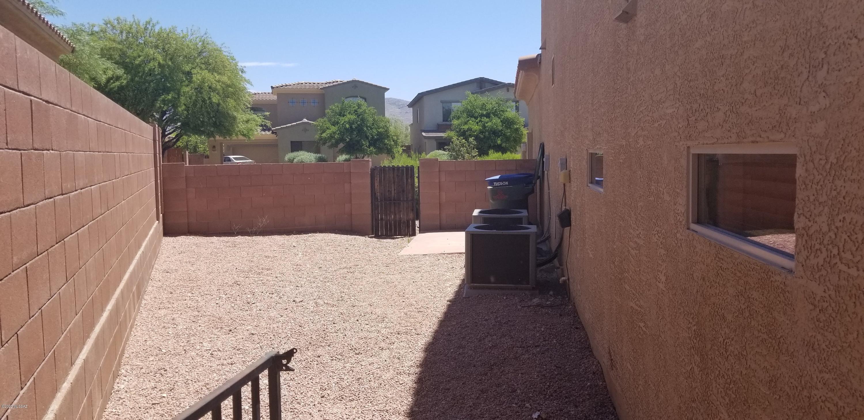 Rancho Paraiso (1-183) - Residential Lease