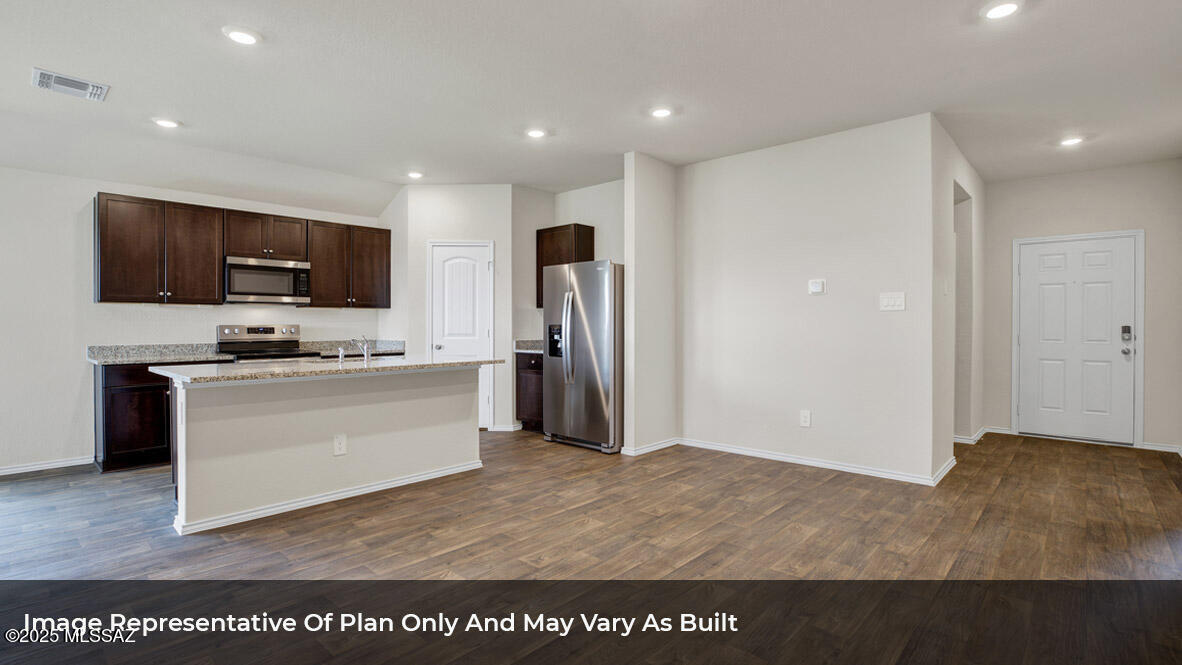 The Village at Barnett - Residential