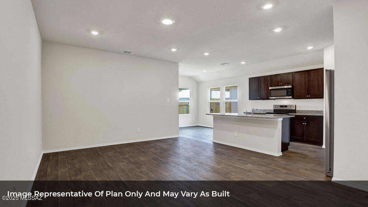 The Village at Barnett - Residential