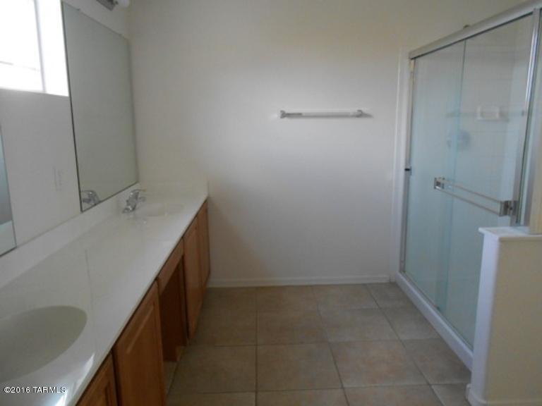 Presidio De Cancion (1-200) - Residential