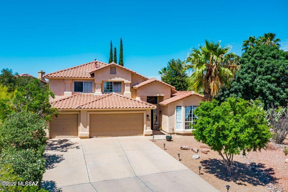 Spectacular home on a premium cul-de-sac lot in desirable Copper Creek! With 2969sf and .30 acres, this spacious home has it all! Gorgeous newly remodeled owners' suite bathroom, all new carpet throughout, and new interior paint. Enjoy your large kitchen, casual dining area, family room with a beehive fireplace, formal dining/ living area, and an extra-large loft on the second floor. First floor master suite offers convenience and privacy from other bedrooms, and a large bathroom and walk-in closet! Pebble Tec pool/spa with Kool deck, basketball court, covered patio, and side yard play area! Plenty of room to explore and entertain! The community offers walking trails/parks, and beloved Copper Creek Elementary.