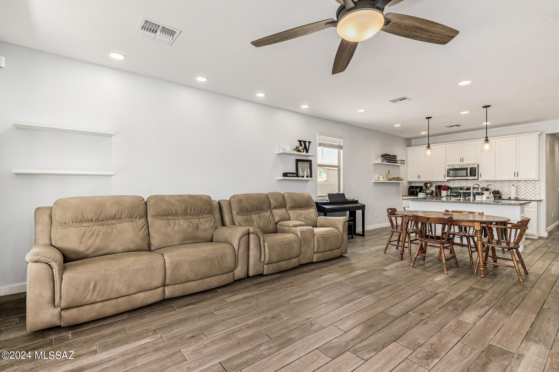 La Estancia De Tucson (1-330) - Residential