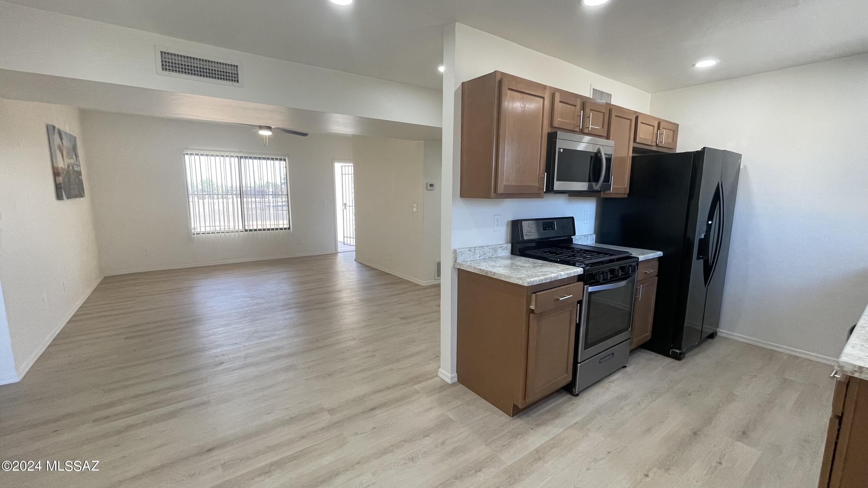 Sunland Vista - Residential