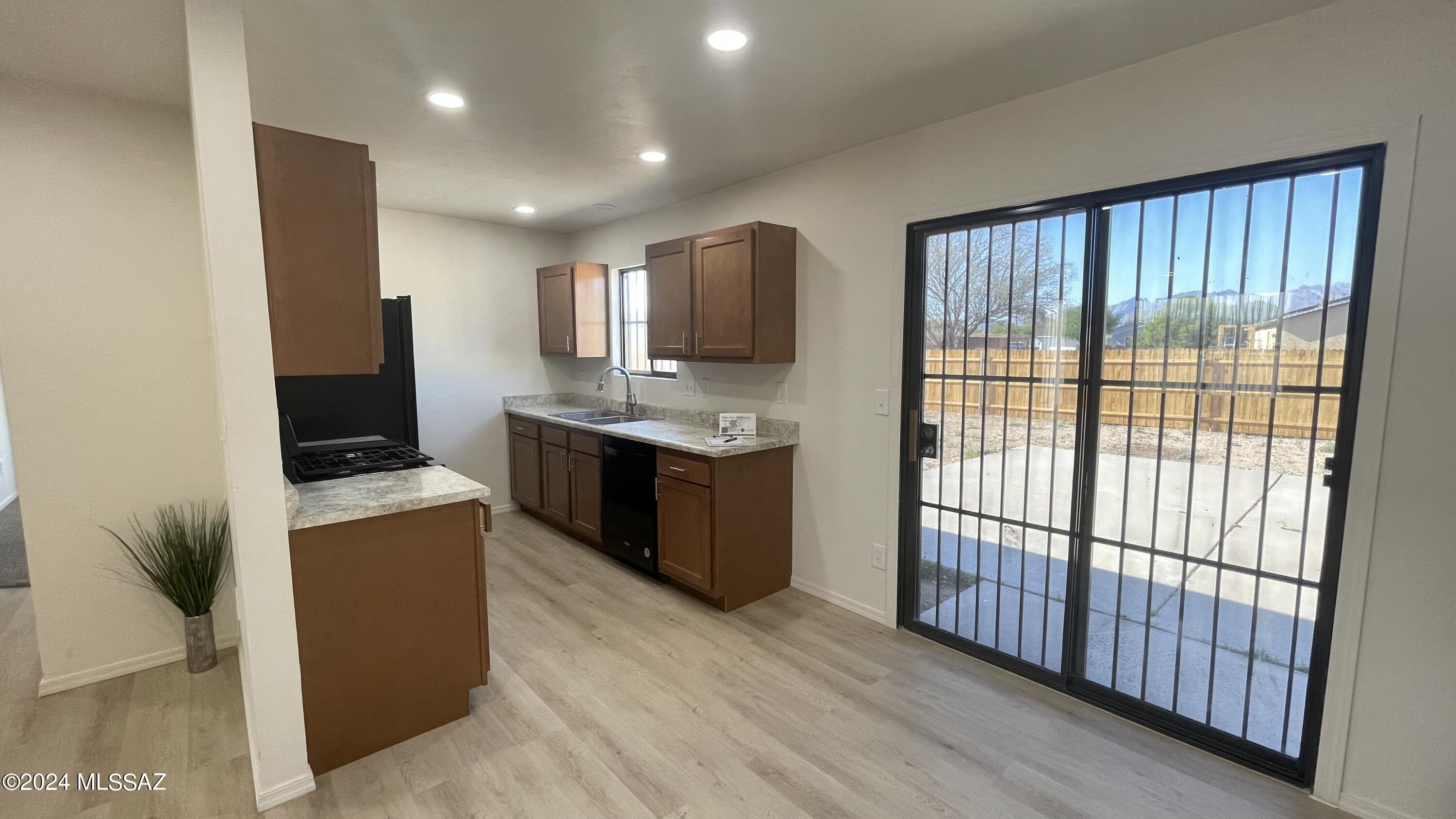 Sunland Vista - Residential