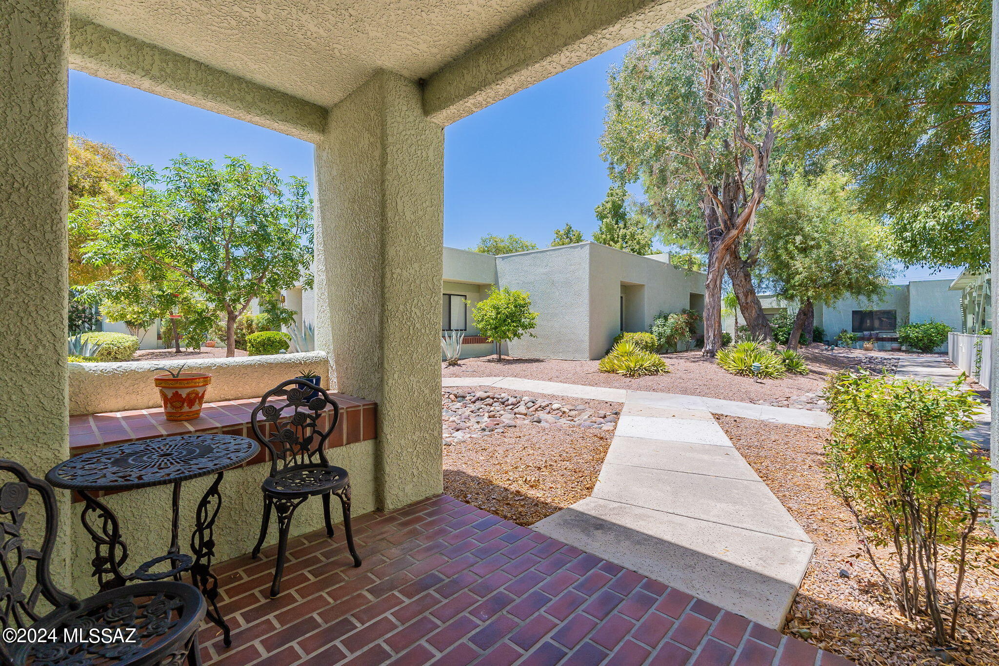 La Canada Village I (1-28) - Residential