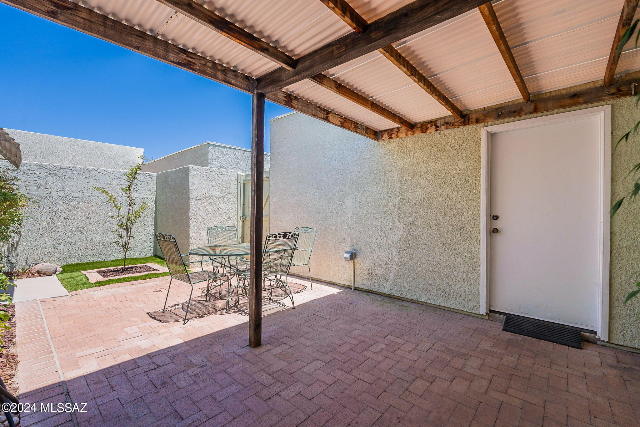 La Canada Village I (1-28) - Residential