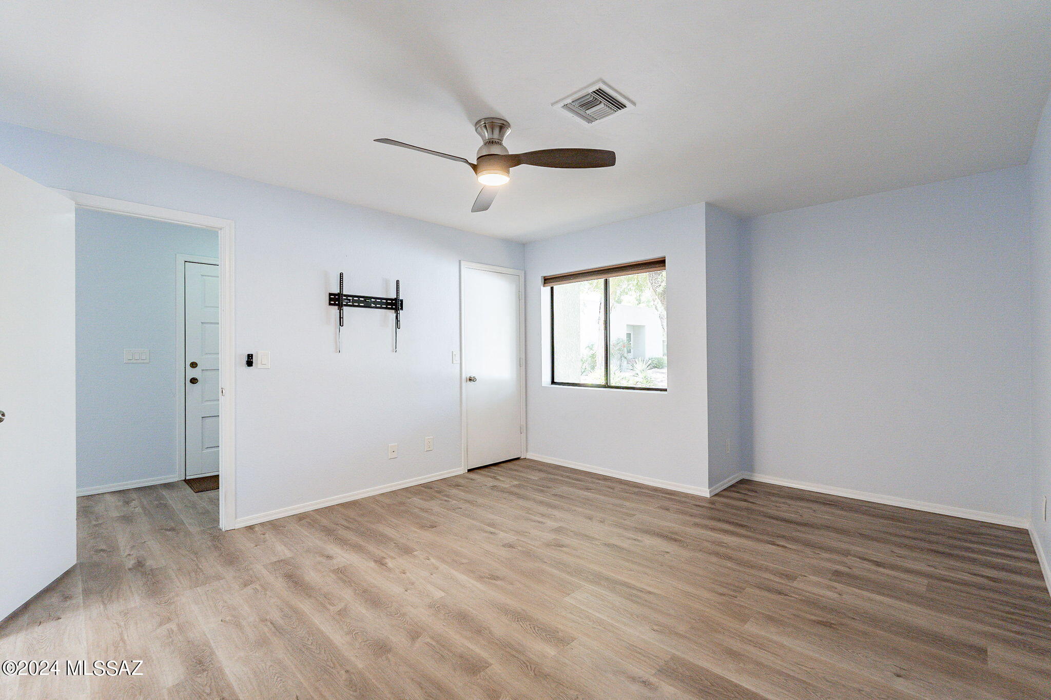 La Canada Village I (1-28) - Residential