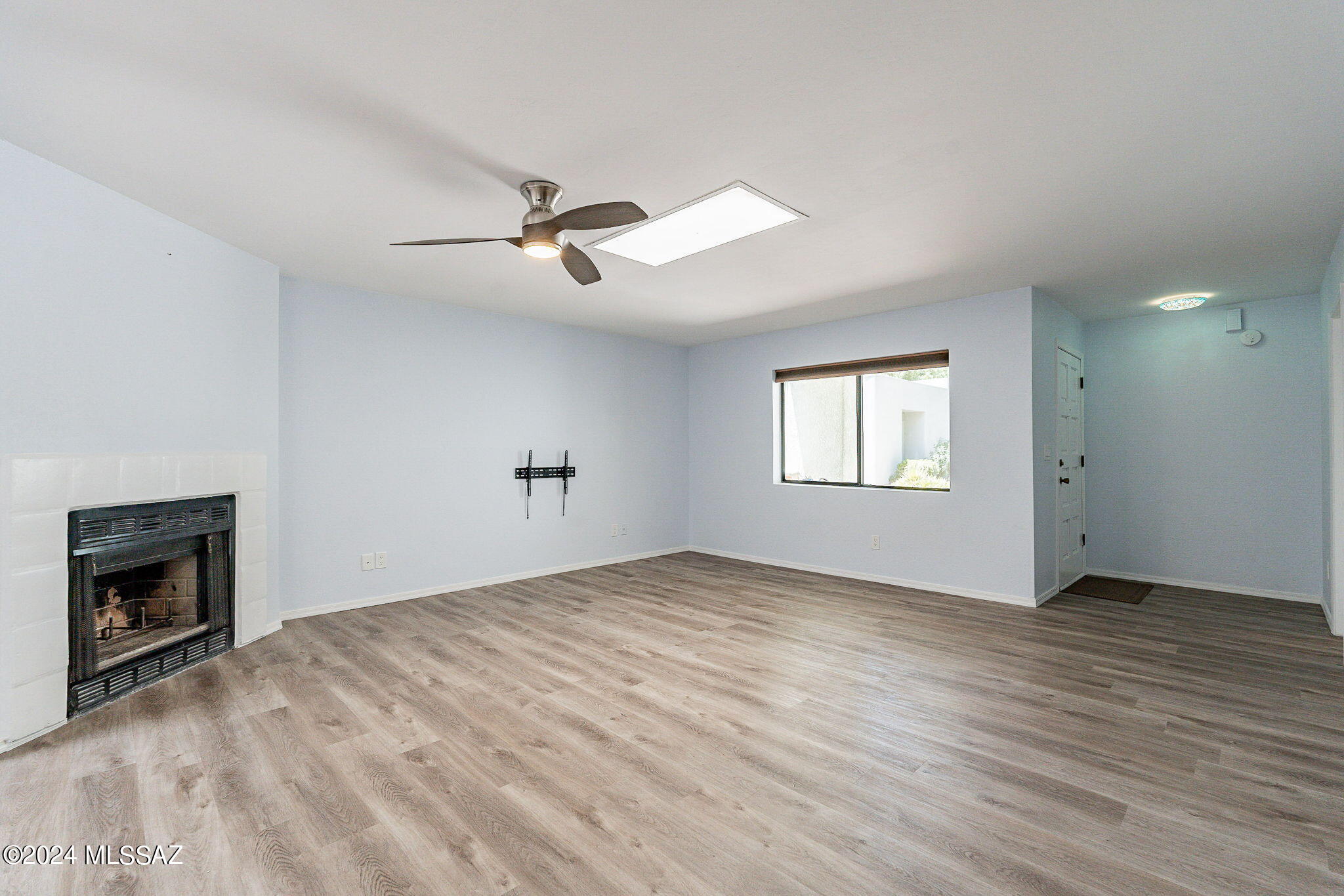 La Canada Village I (1-28) - Residential