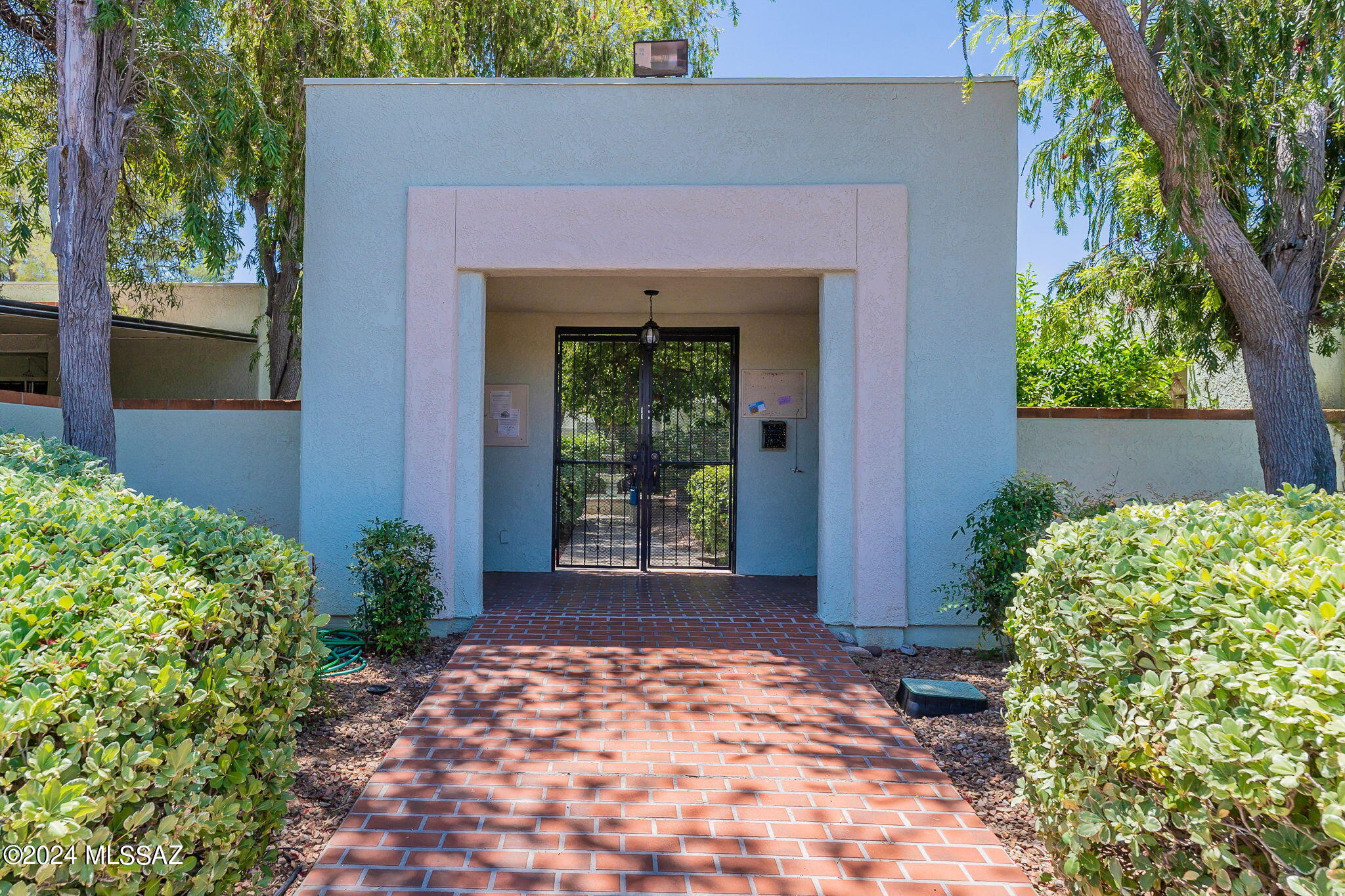 La Canada Village I (1-28) - Residential