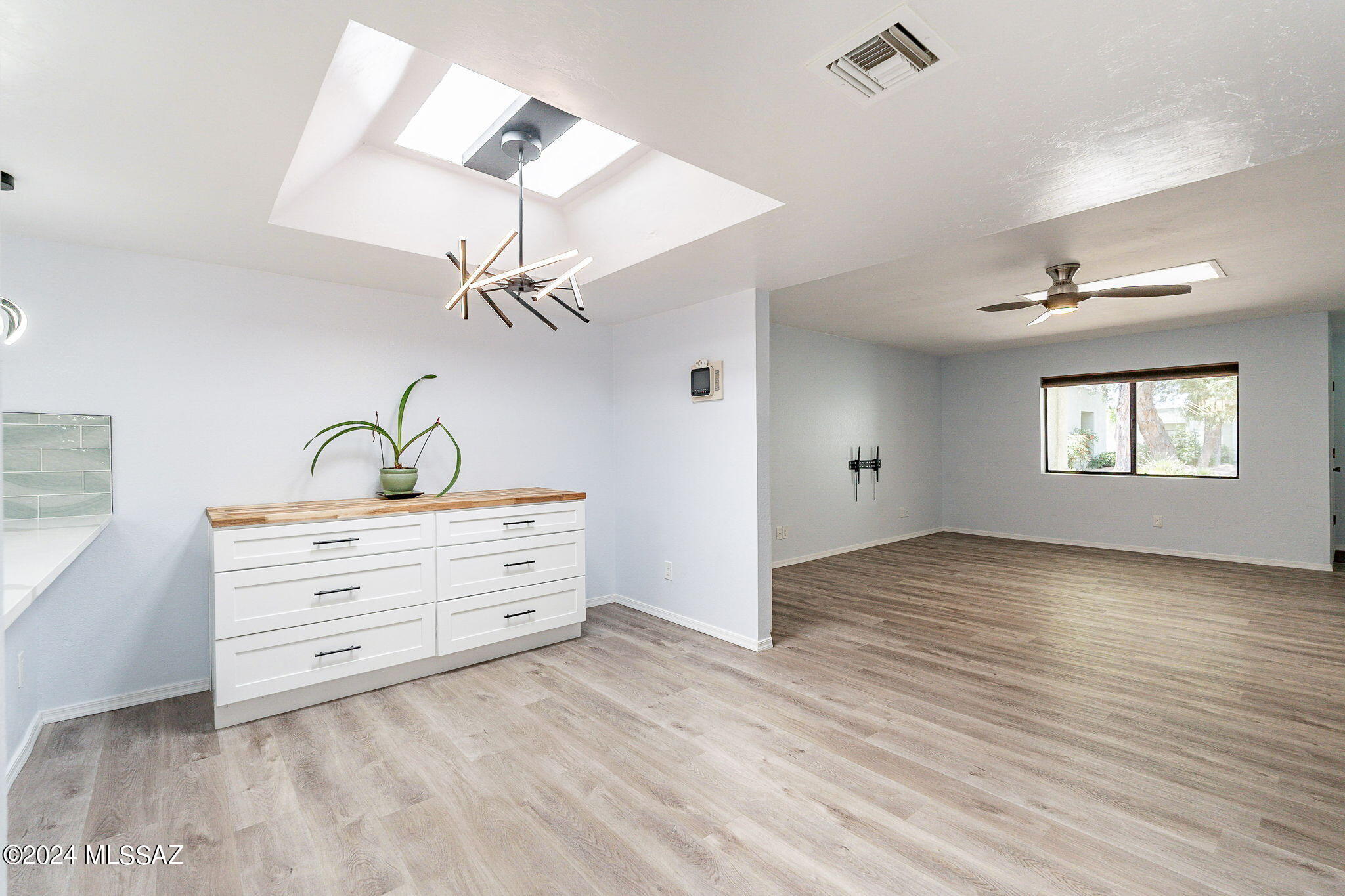 La Canada Village I (1-28) - Residential