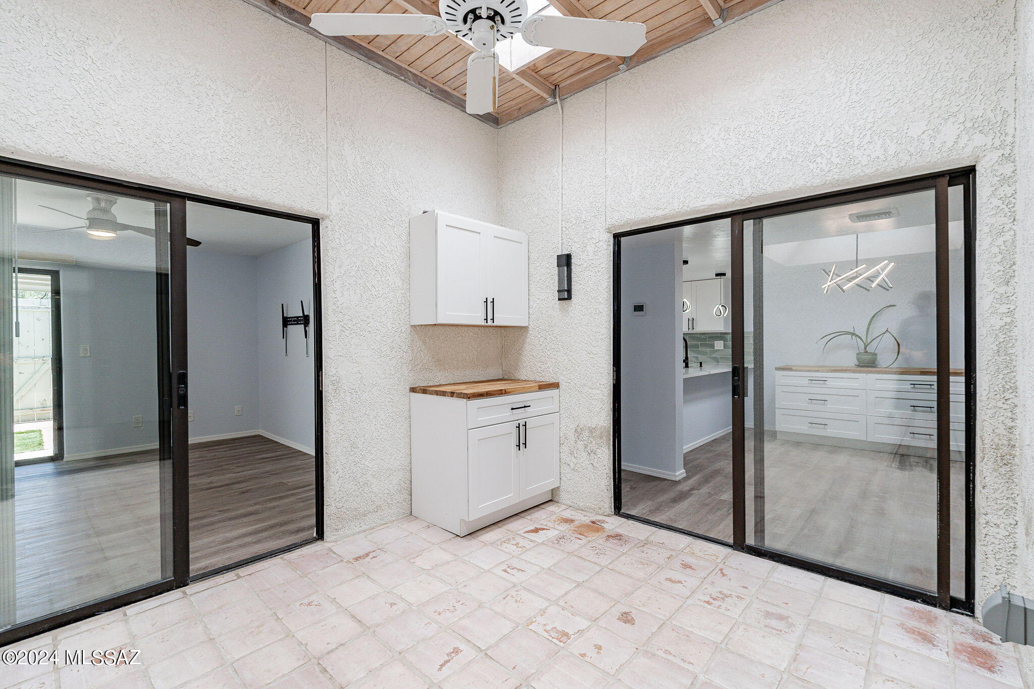 La Canada Village I (1-28) - Residential