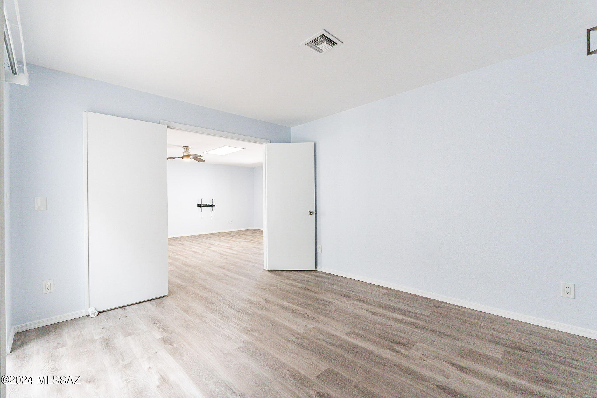 La Canada Village I (1-28) - Residential