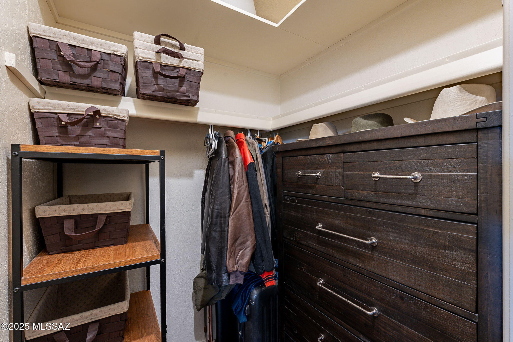 Colonia De Los Alamos (BK1-45) - Residential