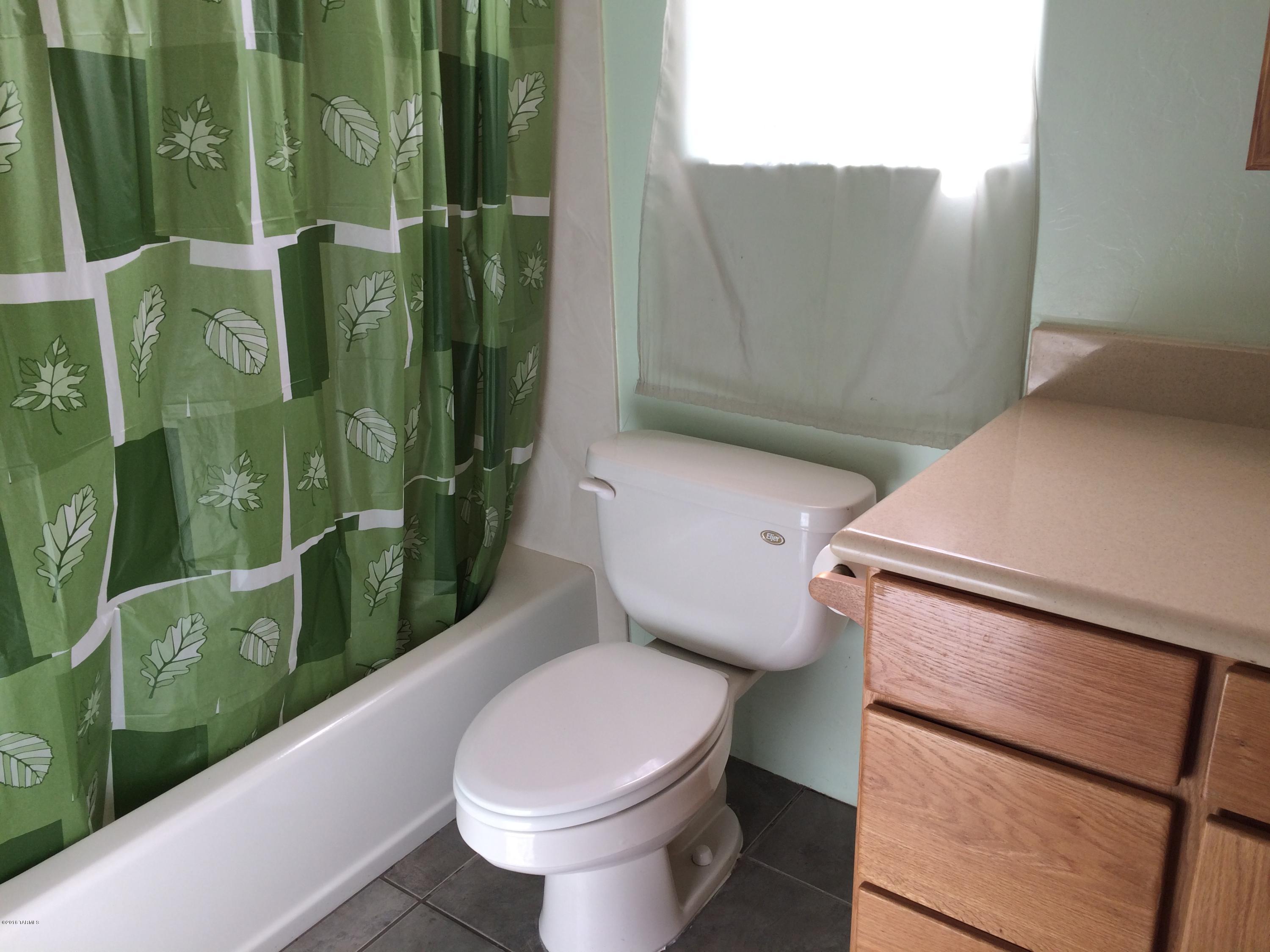 Unsubdivided - Residential Lease