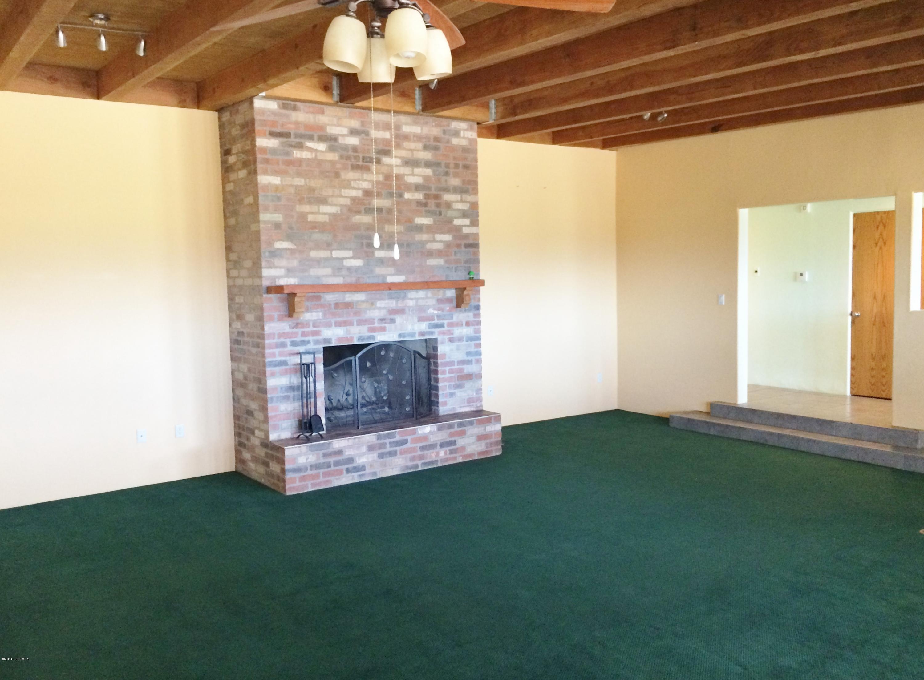 Unsubdivided - Residential Lease
