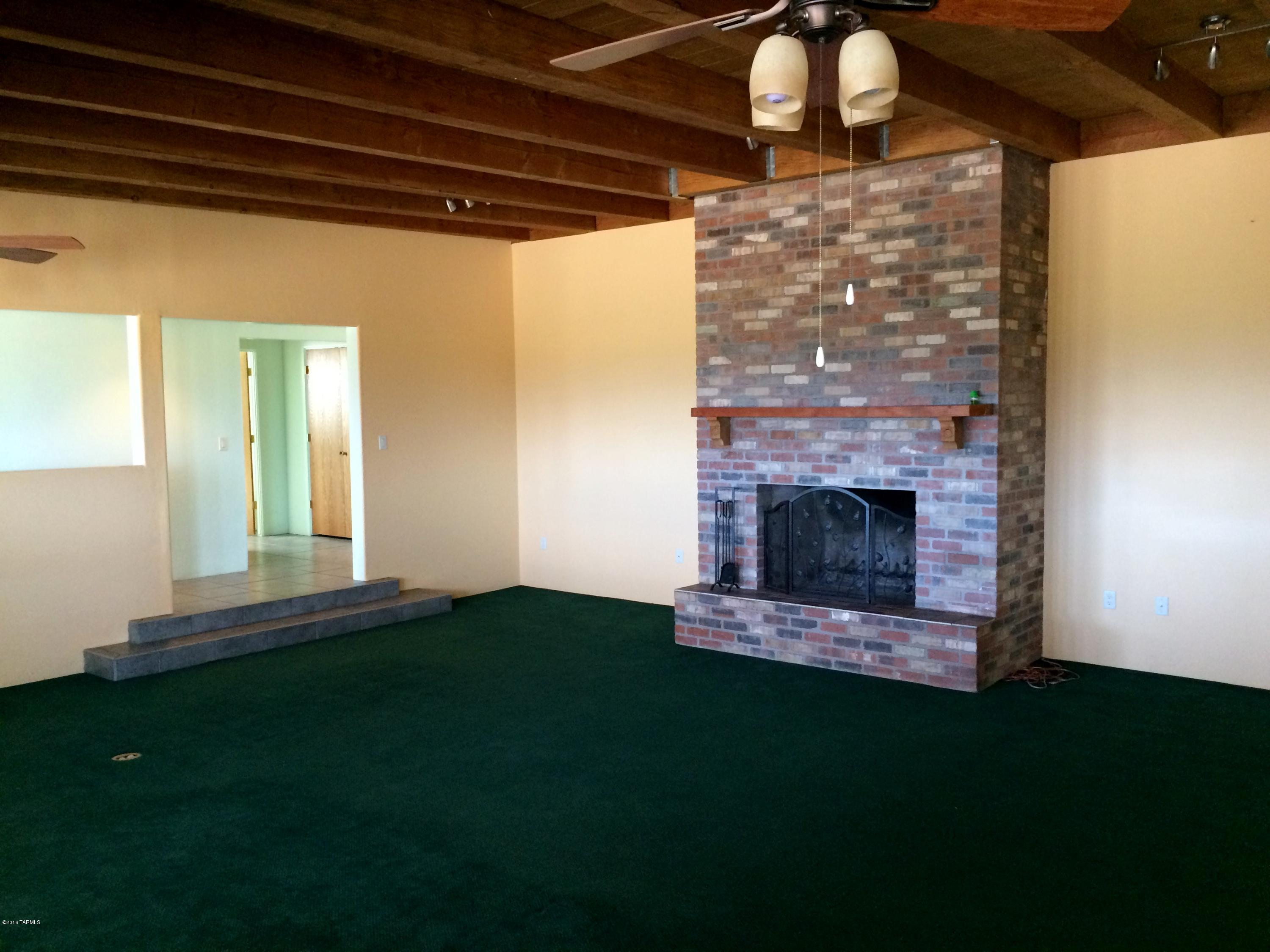 Unsubdivided - Residential Lease