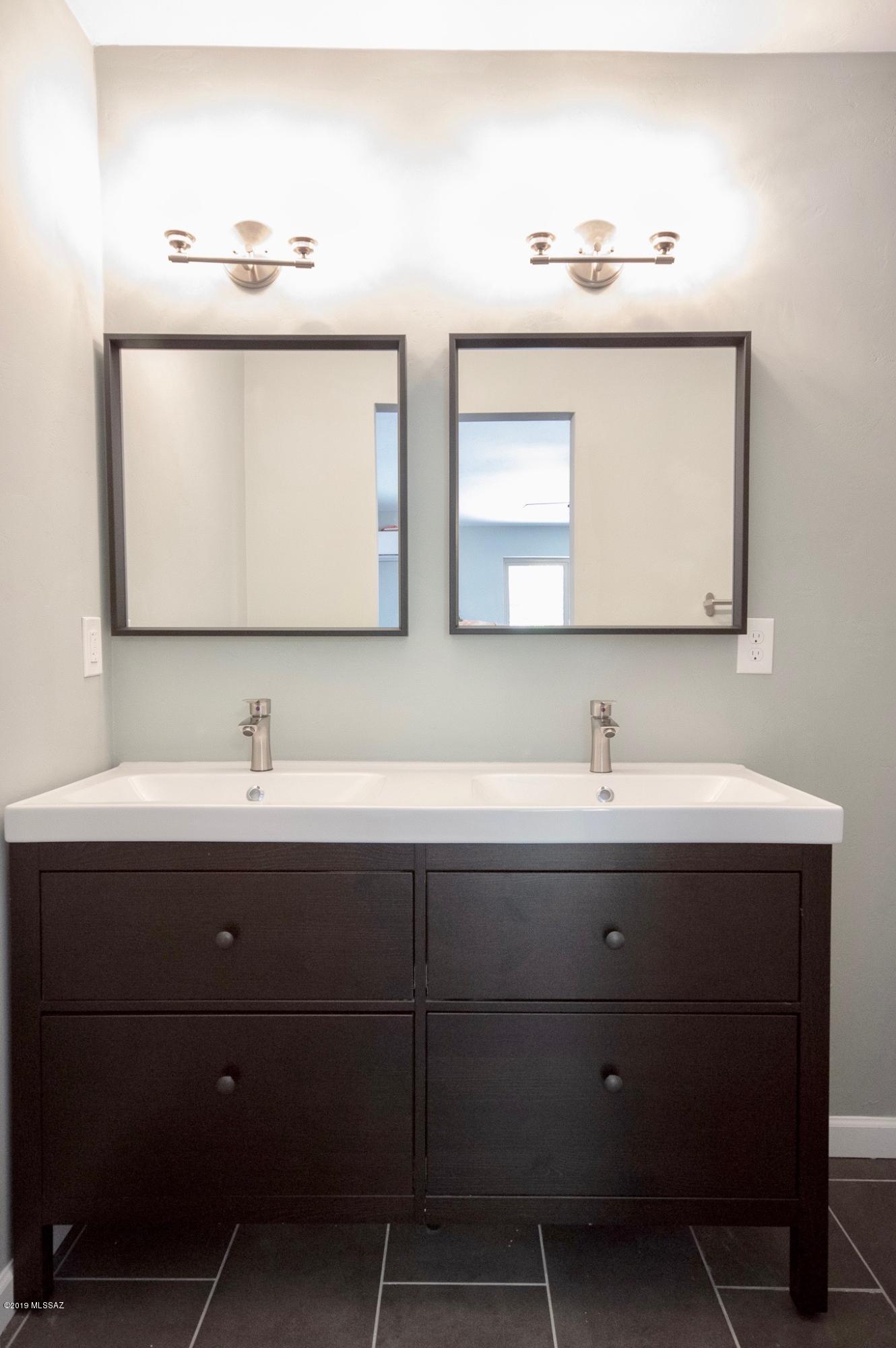 Centennial Park (1-160) - Residential