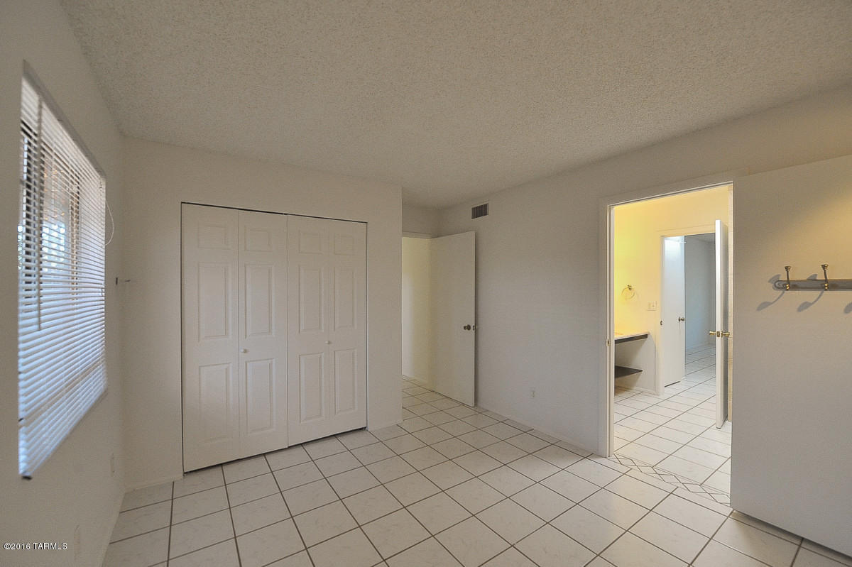 Western Winds Townhouses (1-37) - Residential