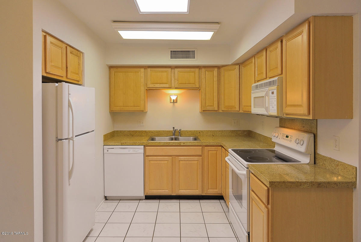 Western Winds Townhouses (1-37) - Residential