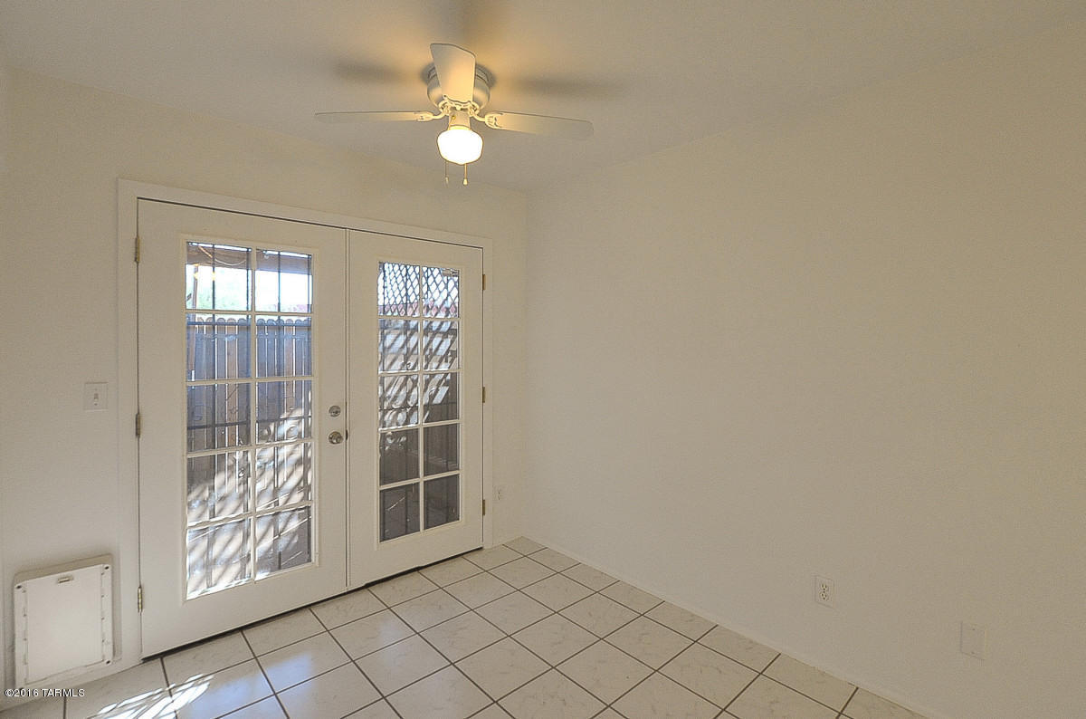 Western Winds Townhouses (1-37) - Residential