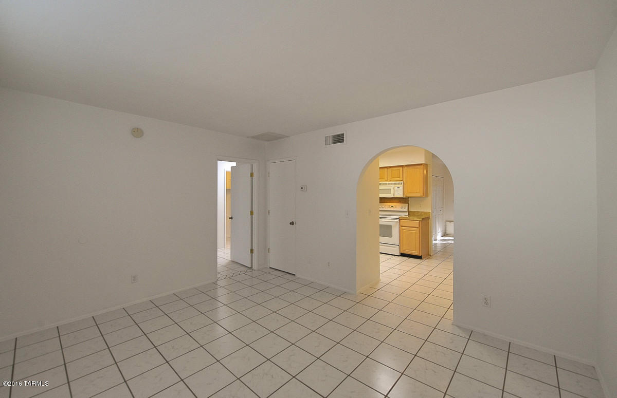 Western Winds Townhouses (1-37) - Residential