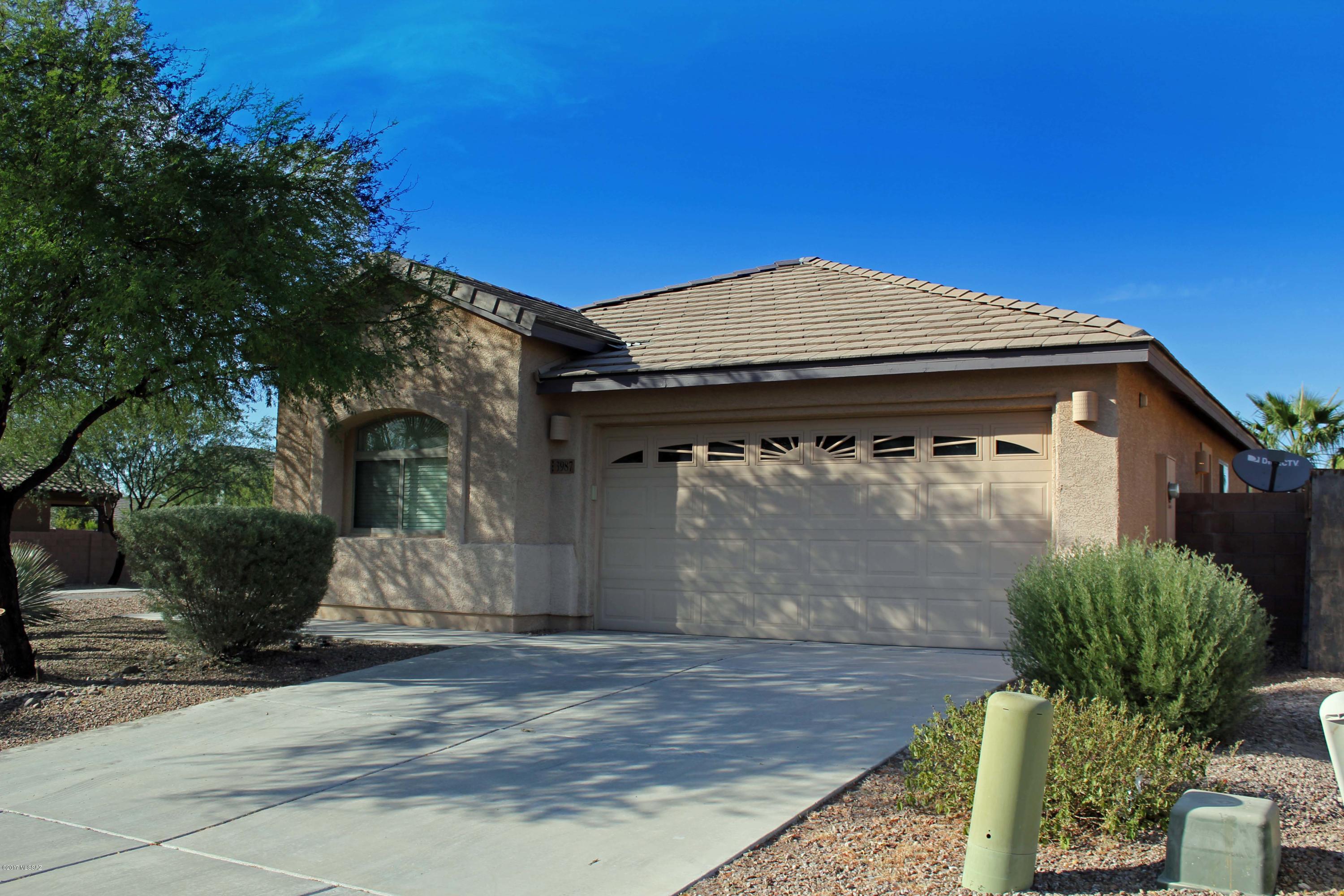 Whether you are looking for a starter home, second home, or forever home...Look no further, you just found it! Tucked away in the hidden subdivision of Valencia Reserve sits a single story Lennar home just waiting for its new owners. On a large corner lot with Mature shade trees and north facing covered patio. No more being out of the loop while in the kitchen with this open floor plan. Welcome to your new home!