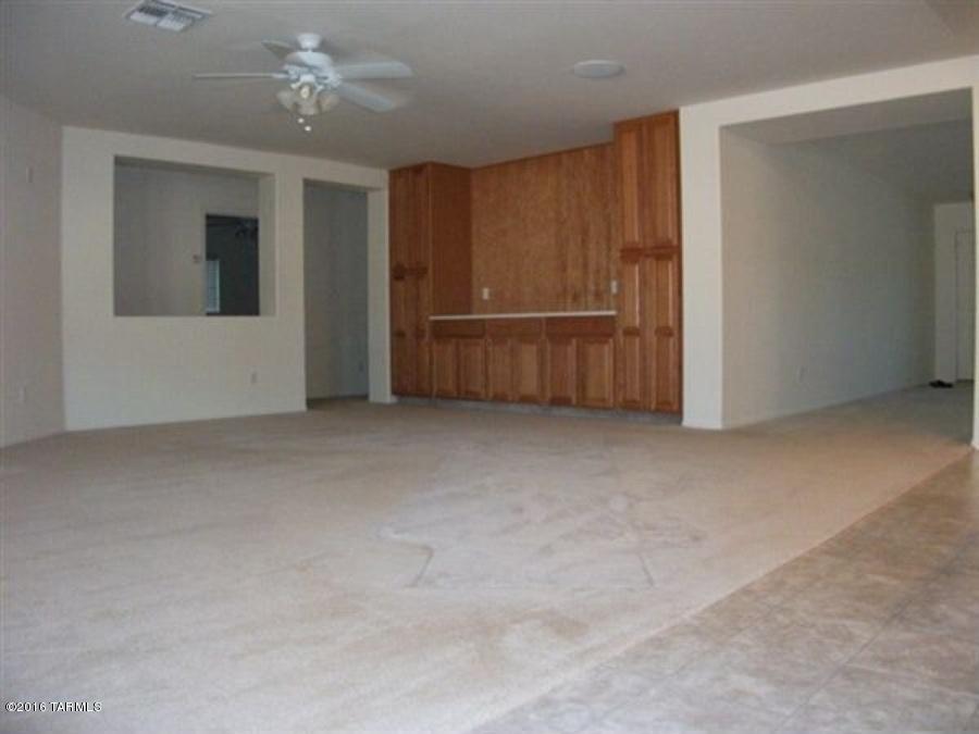 Rancho Del Lago (1-100) - Residential Lease