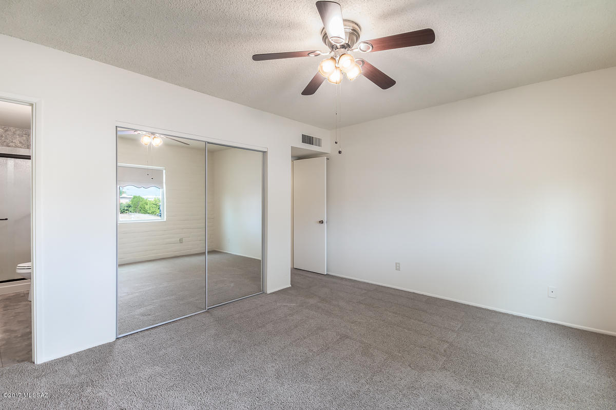 Broadway East (113-253) - Residential