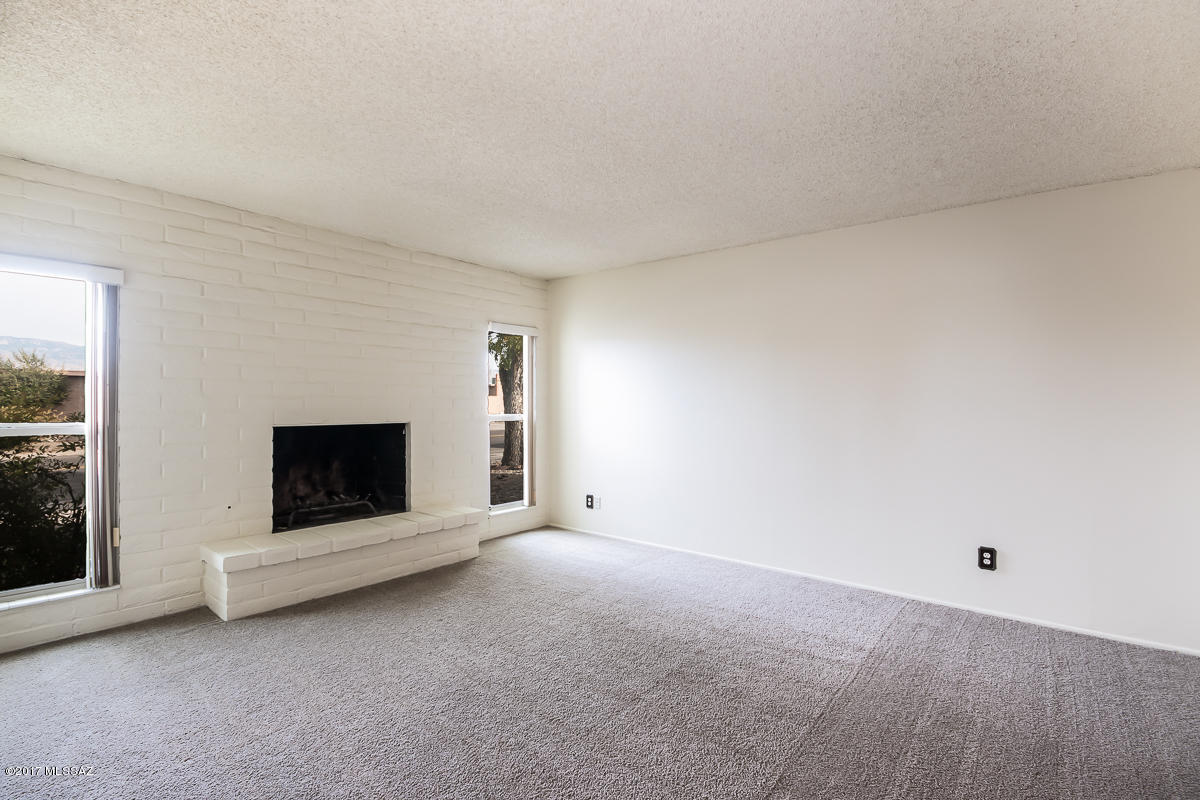 Broadway East (113-253) - Residential