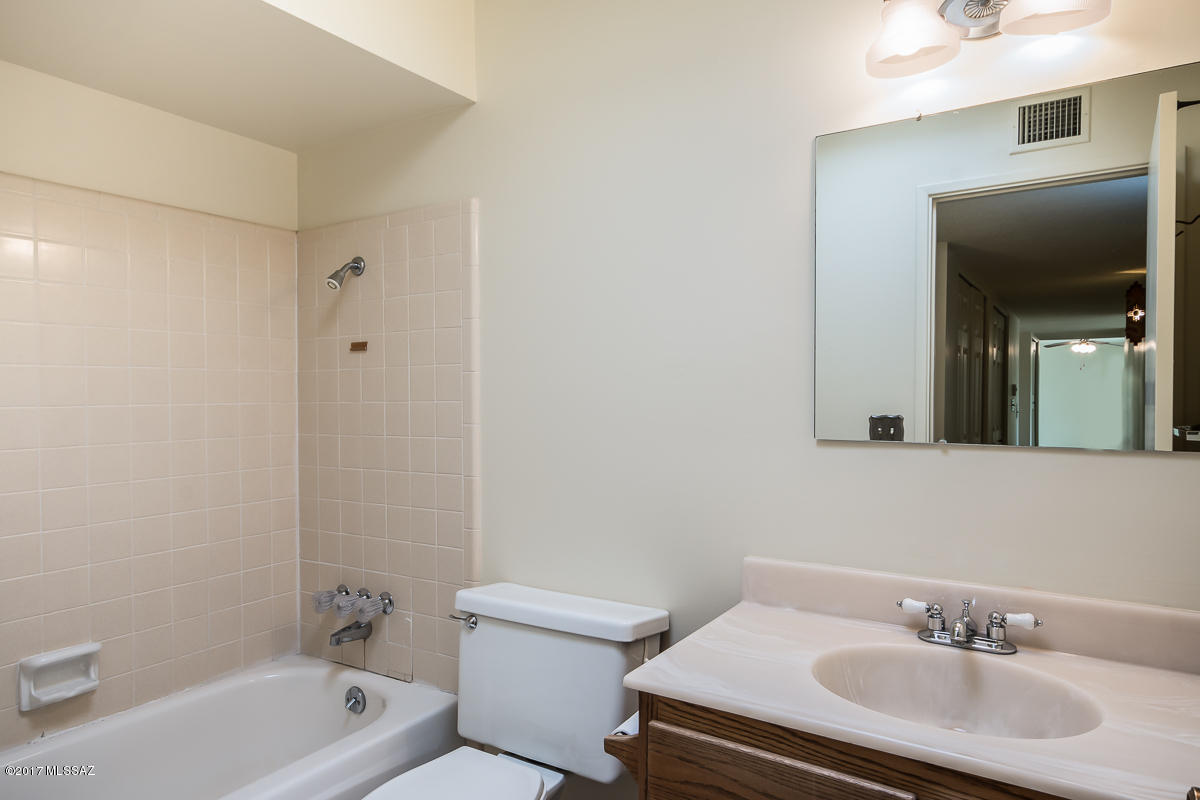 Broadway East (113-253) - Residential