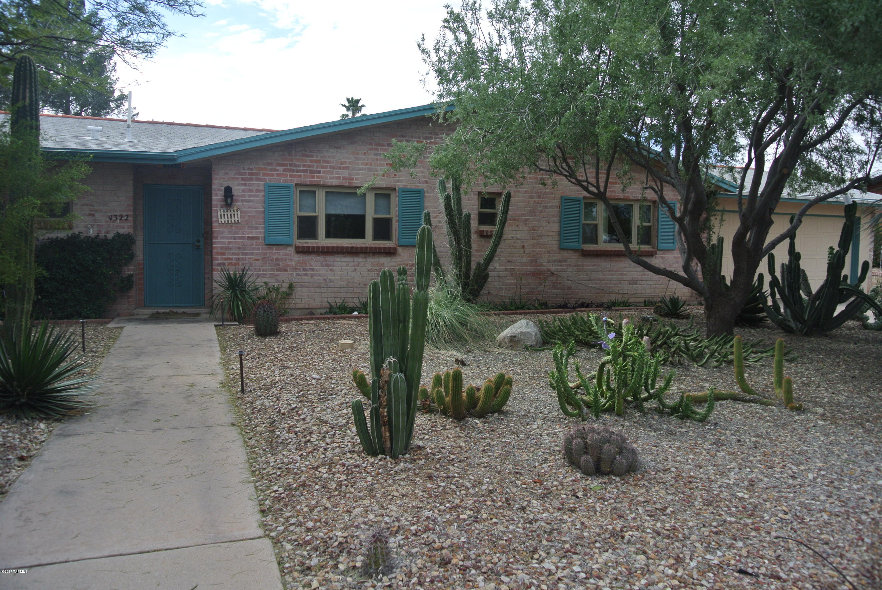 Crest View - Residential