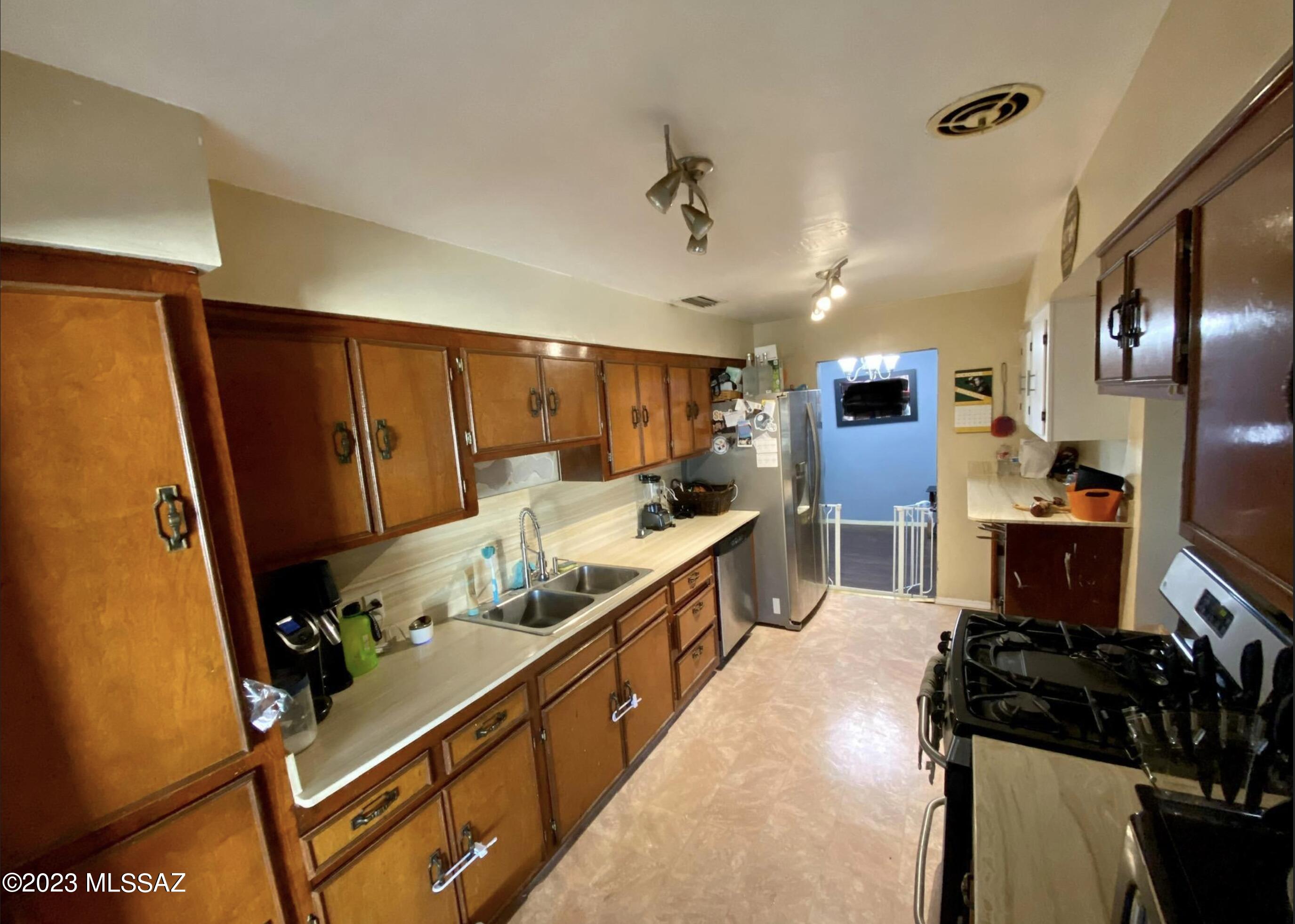 Country Club Park - Residential