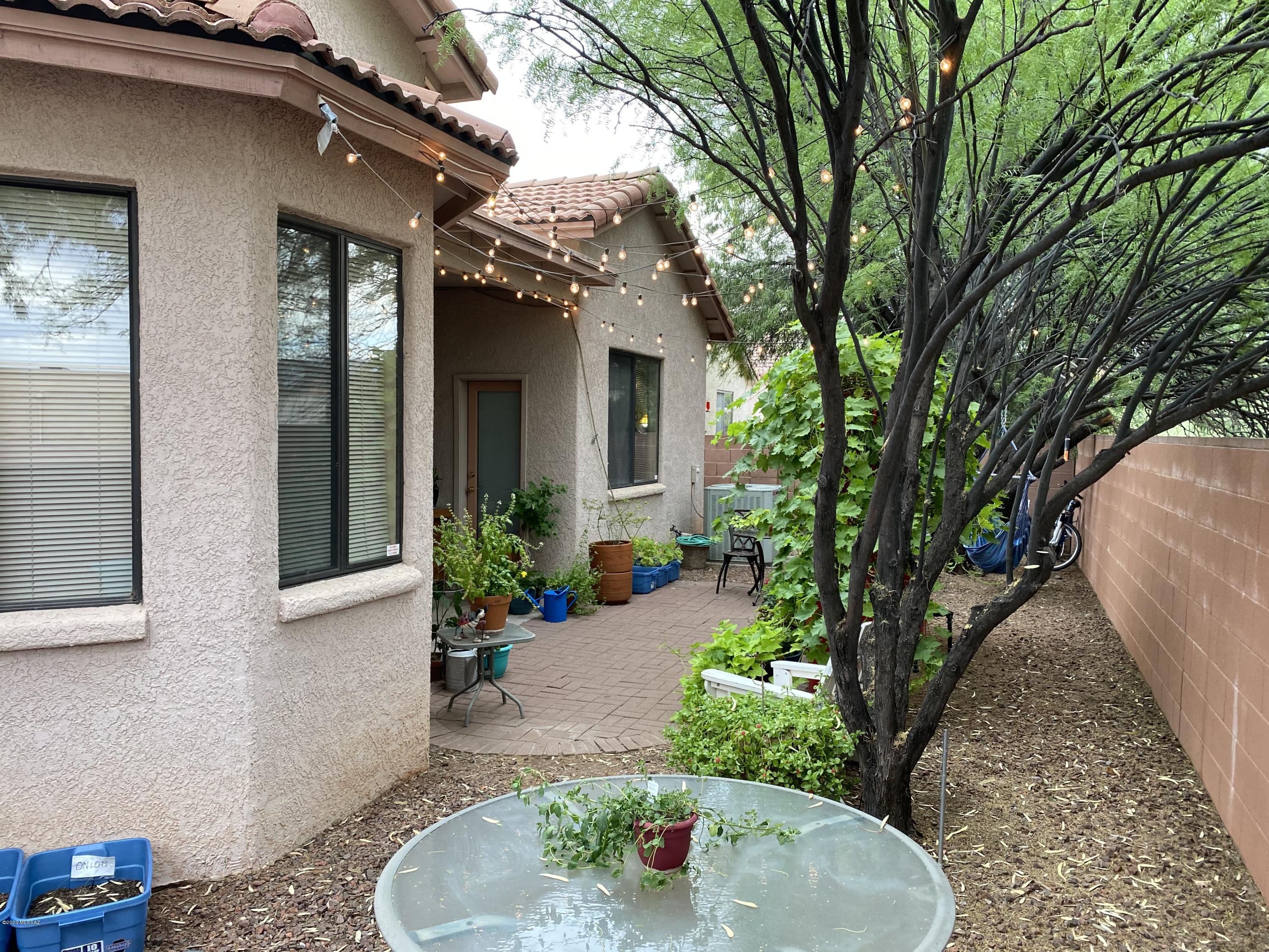 Catalina Point (1-32) - Residential