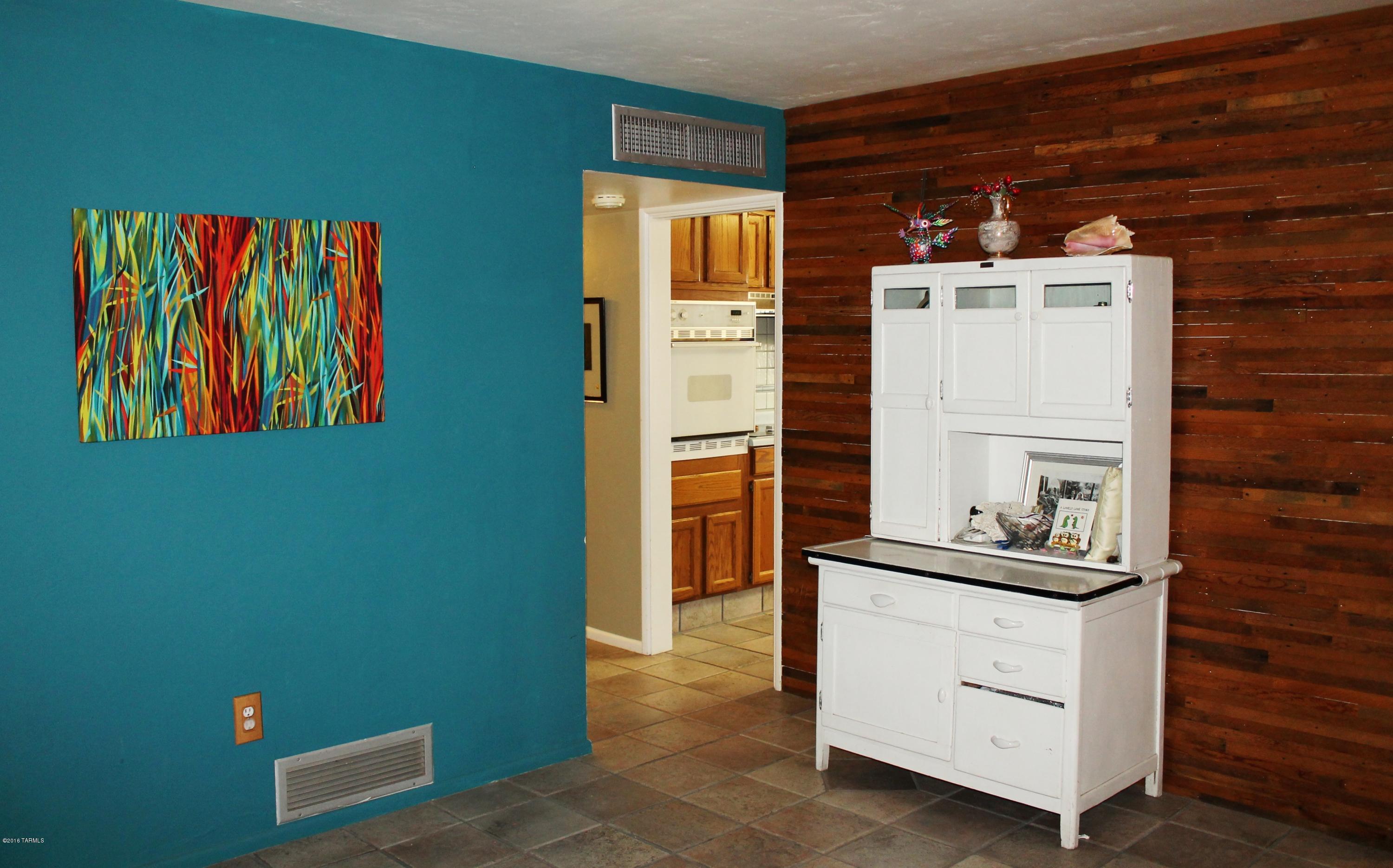 Crest View - Residential