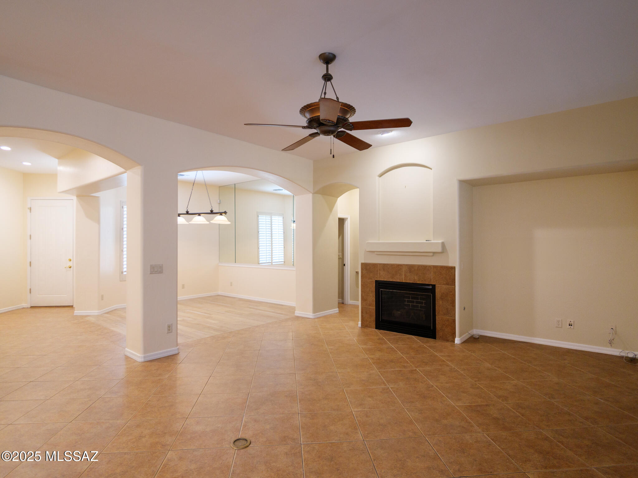 Bluffs at Dove Mountain Phase II - Residential Lease