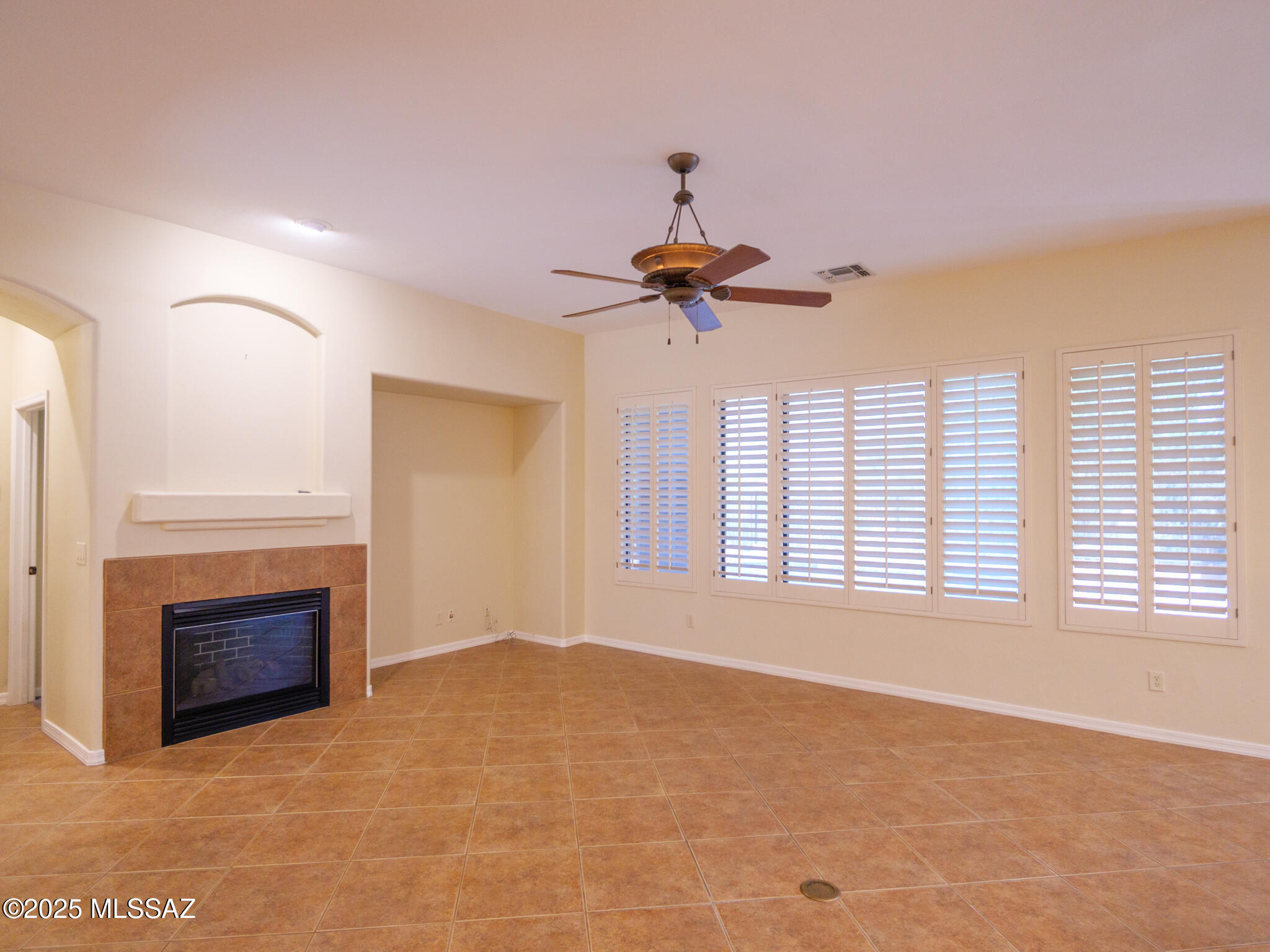 Bluffs at Dove Mountain Phase II - Residential Lease