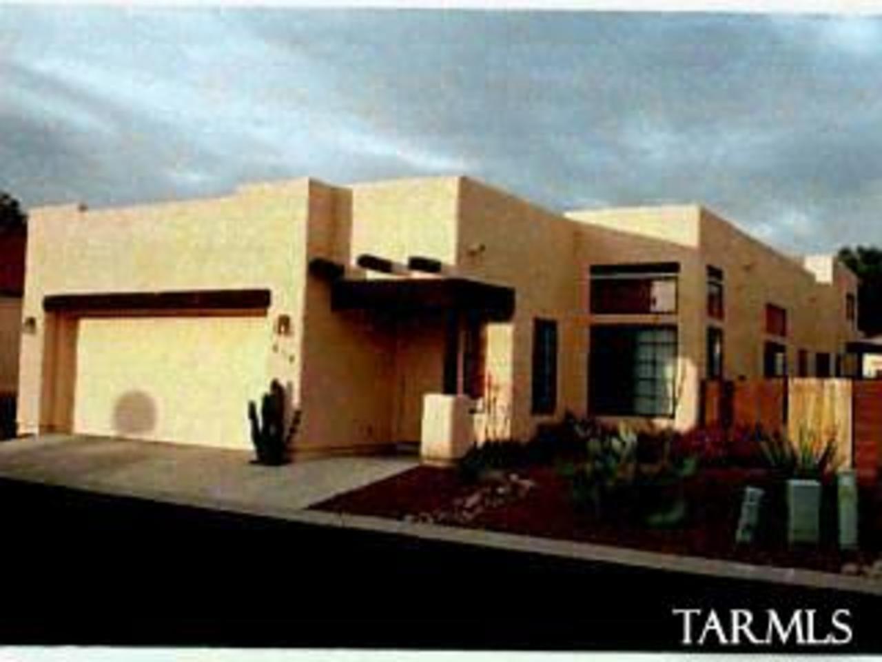 Wonderful 3bd 2ba home in great location. Fireplace, double garage, bright and open. This one won't last long!