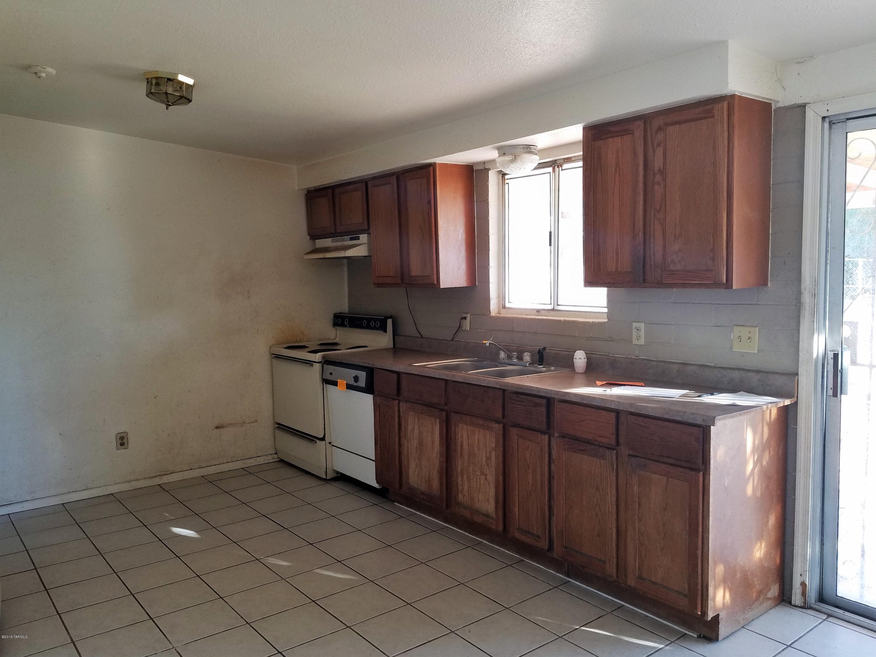 South Manor - Residential